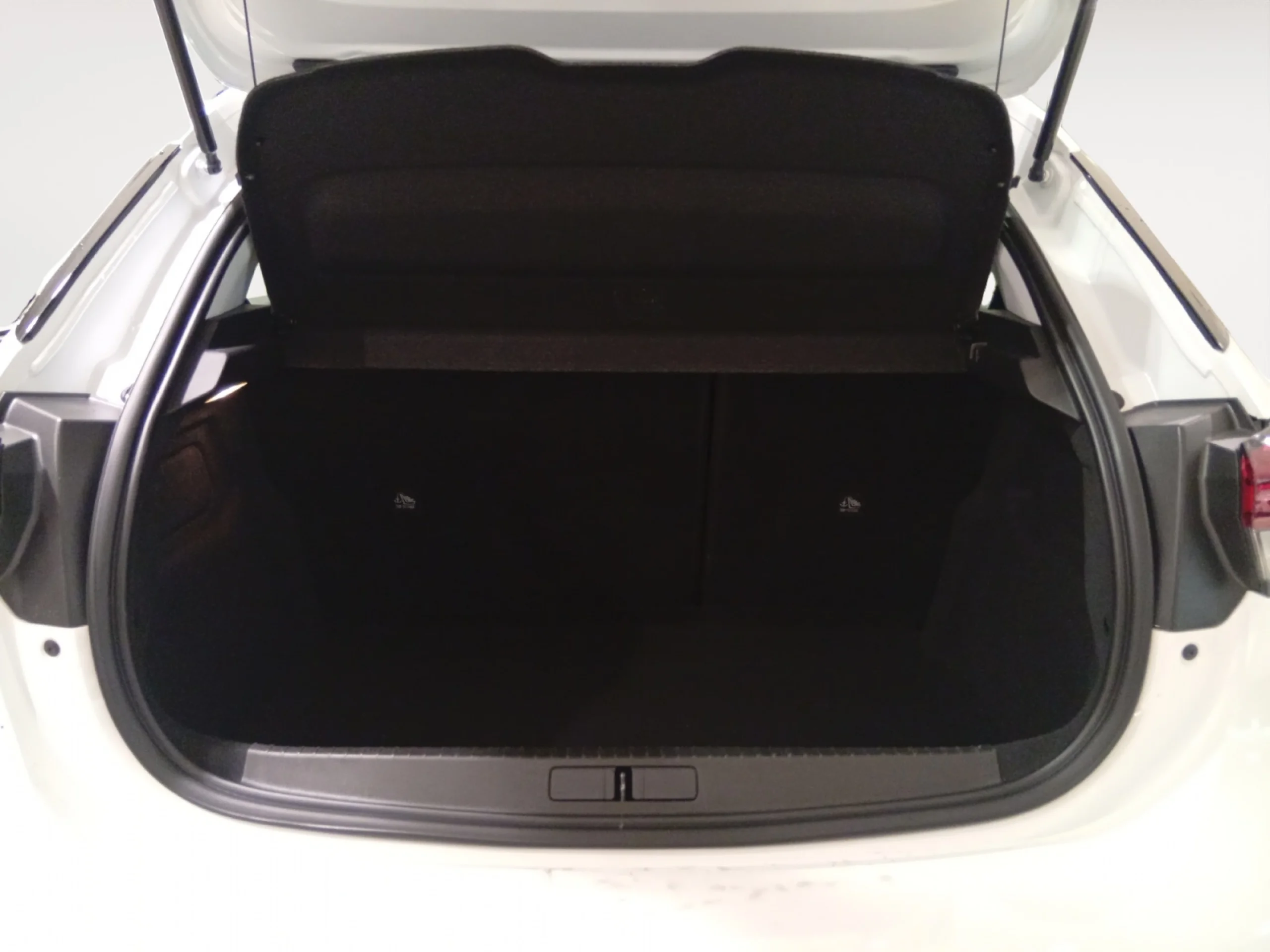 OPEL CORSA 1.2T XHL 74KW (100CV) ELEGANCE - Foto 8