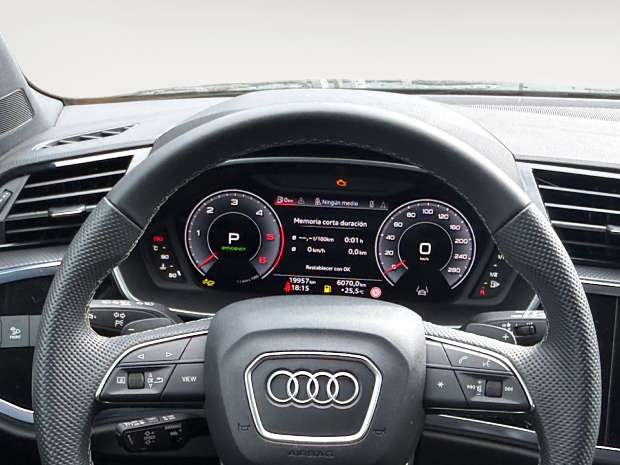 AUDI Q3 SPORTBACK BLACK LINE 35 TDI 110KW (150CV) S TRONIC - Foto 10