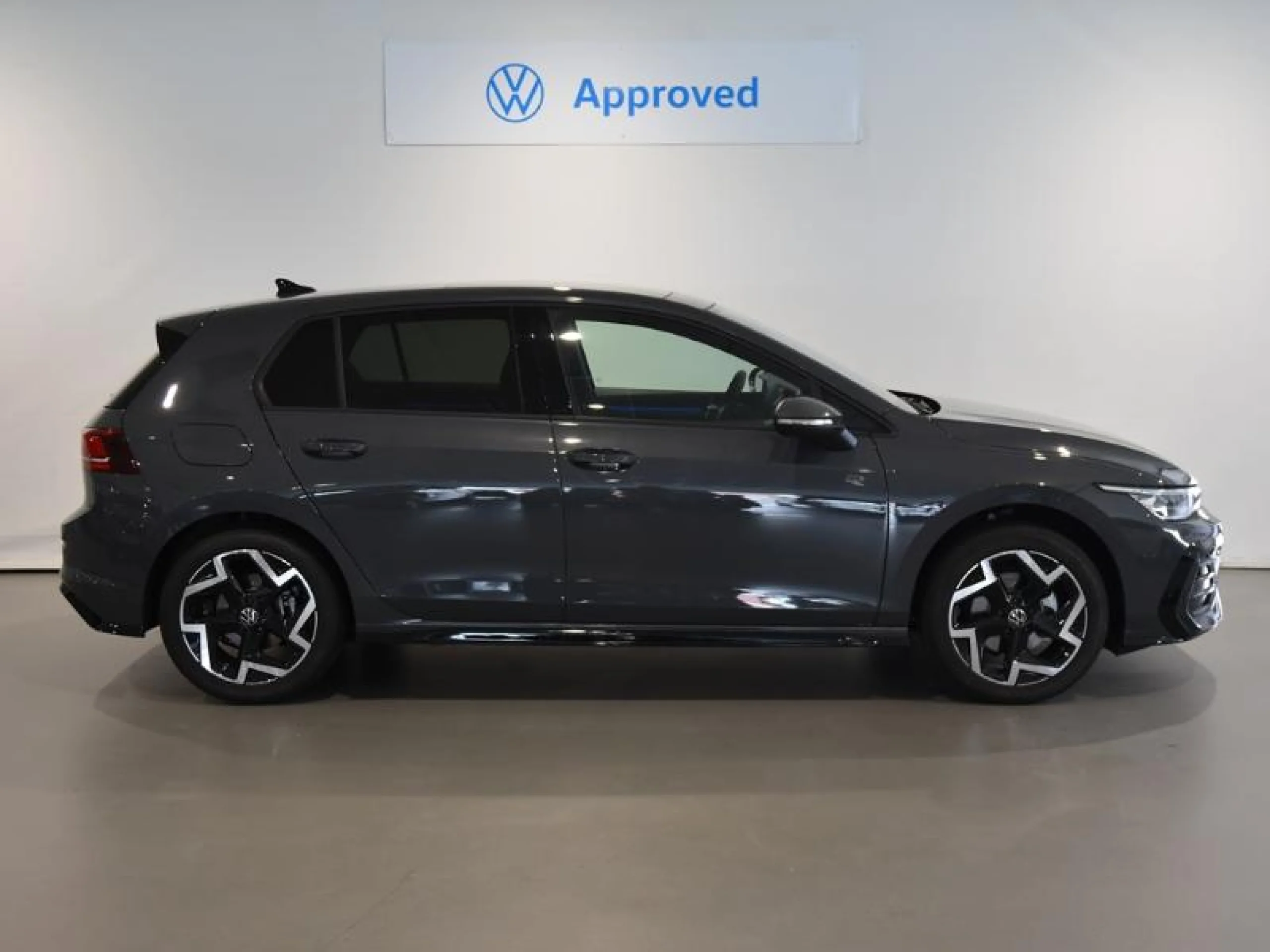 VOLKSWAGEN GOLF GOLF R LINE  1.5 ETSI 110 KW (150 CV)  AUTOMÁTICO DSG 7 VEL. - Foto 3