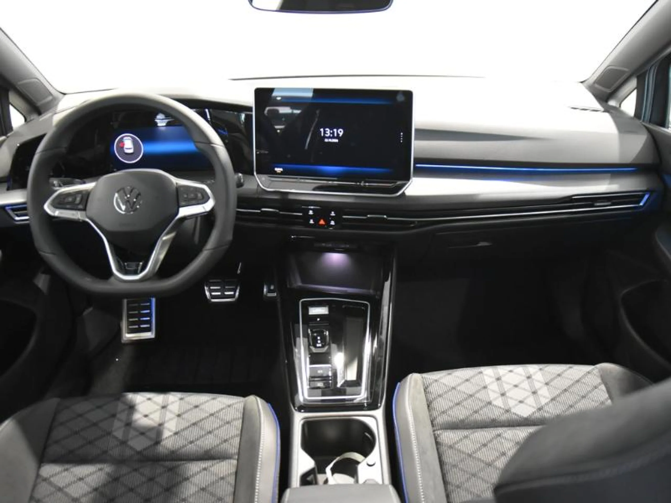 VOLKSWAGEN GOLF GOLF R LINE  1.5 ETSI 110 KW (150 CV)  AUTOMÁTICO DSG 7 VEL. - Foto 4