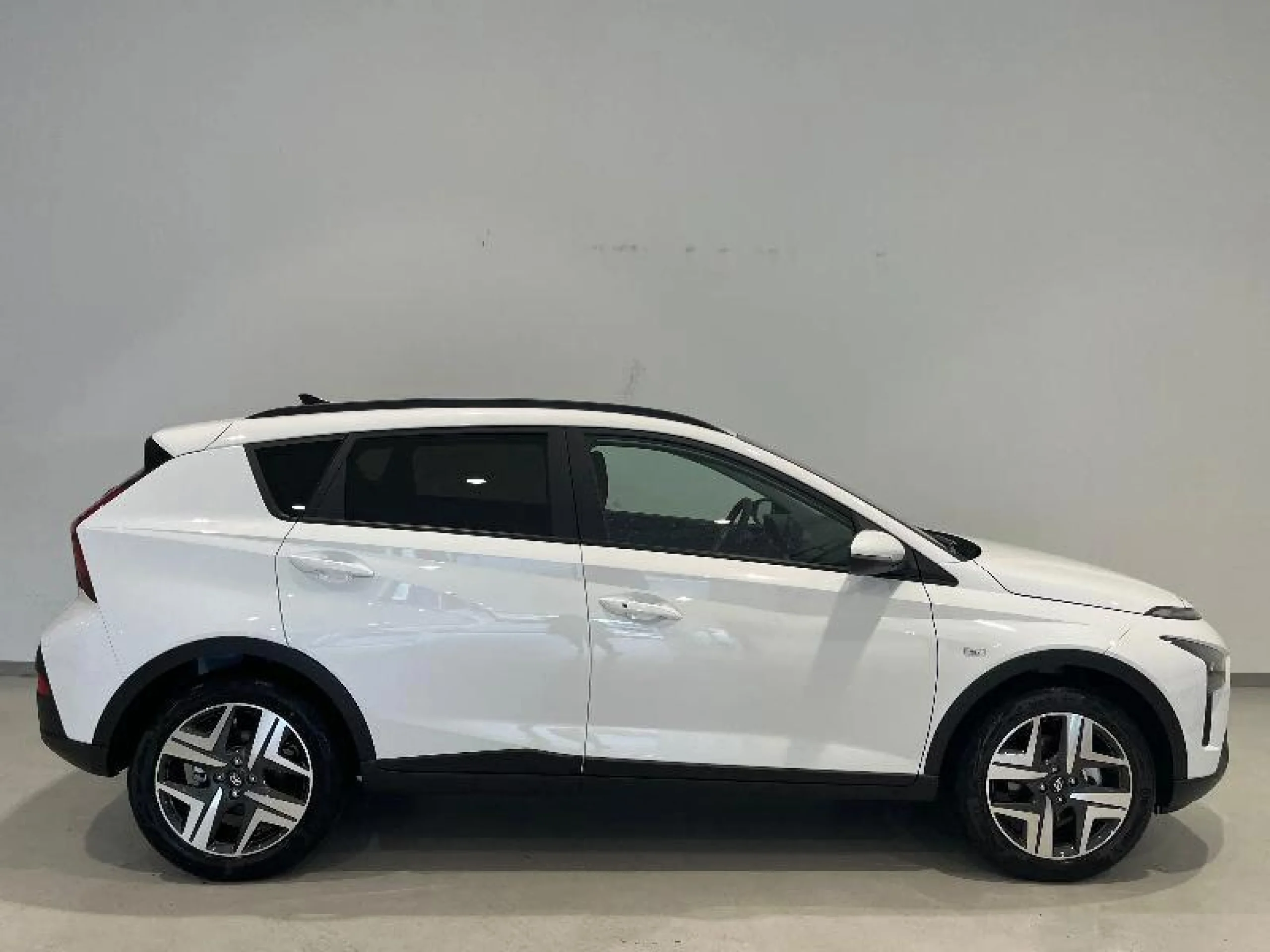 HYUNDAI BAYON 1.0 TGDI 74KW (100CV) 48V TECNO DCT 0%IM - Foto 2