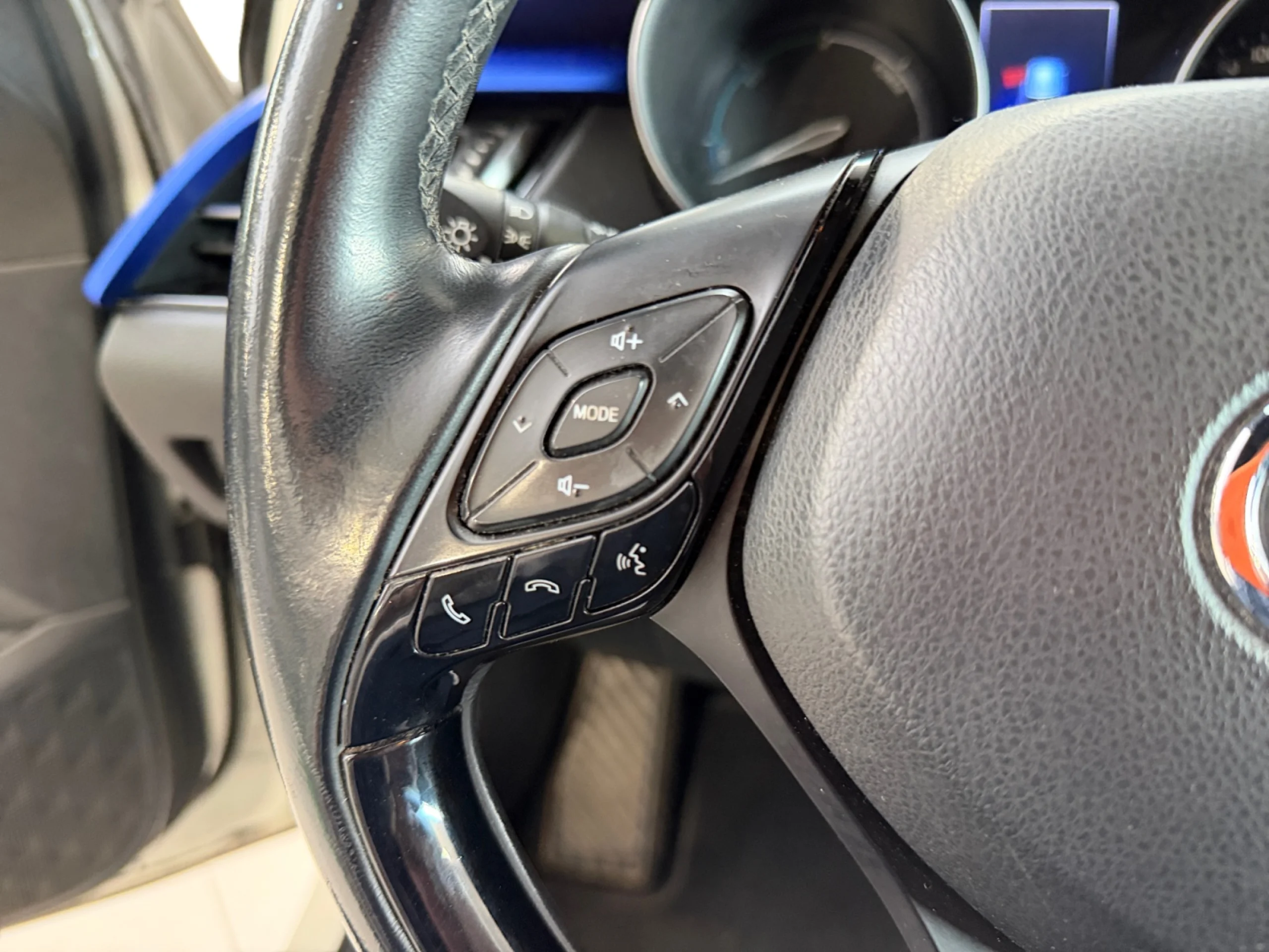 TOYOTA C HR 1.8 125H DYNAMIC PLUS - Foto 9