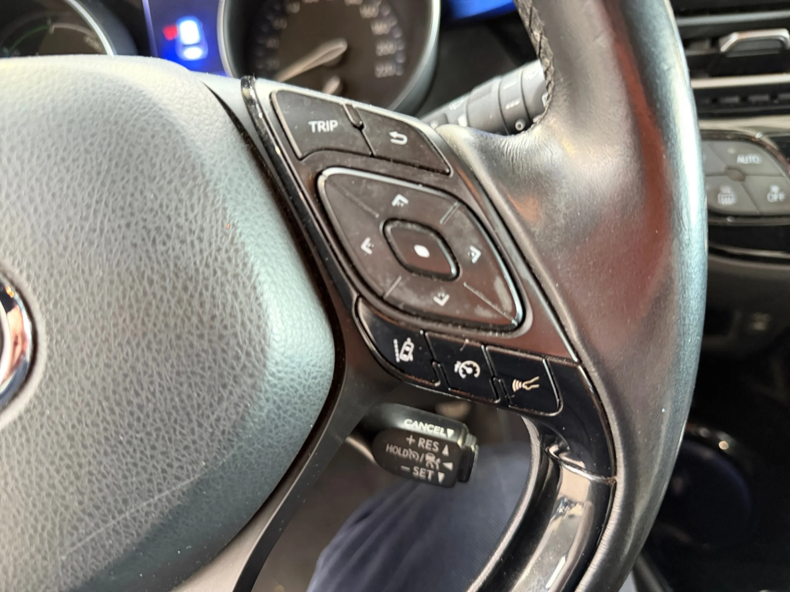 TOYOTA C HR 1.8 125H DYNAMIC PLUS - Foto 10