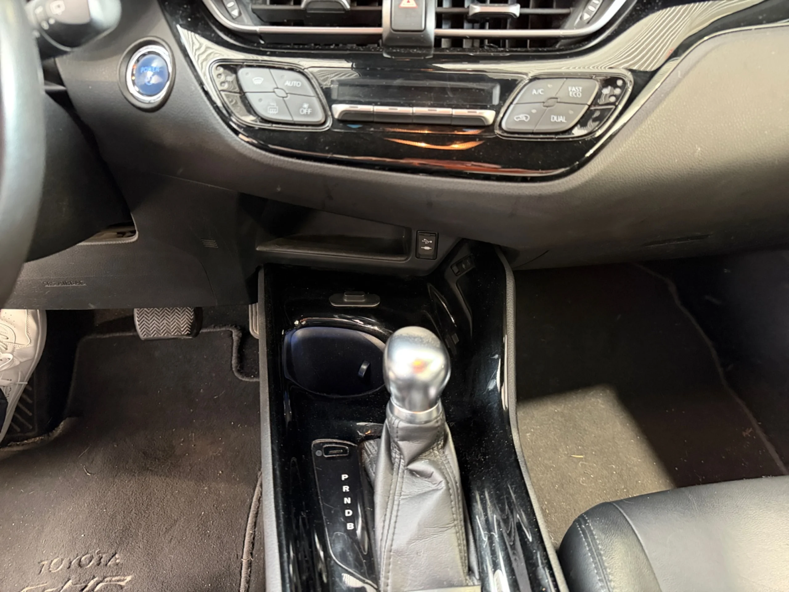 TOYOTA C HR 1.8 125H DYNAMIC PLUS - Foto 20