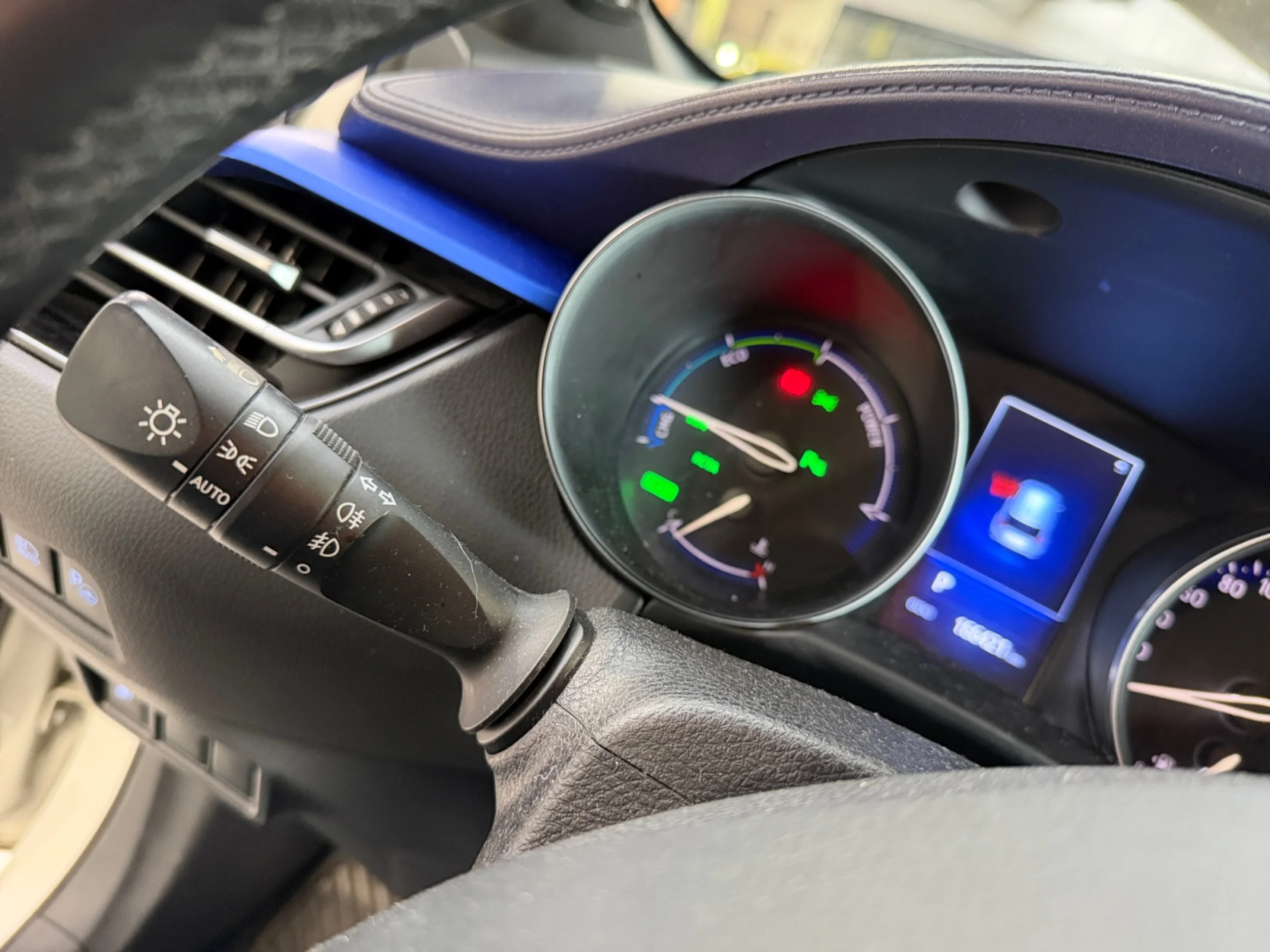 TOYOTA C HR 1.8 125H DYNAMIC PLUS - Foto 27