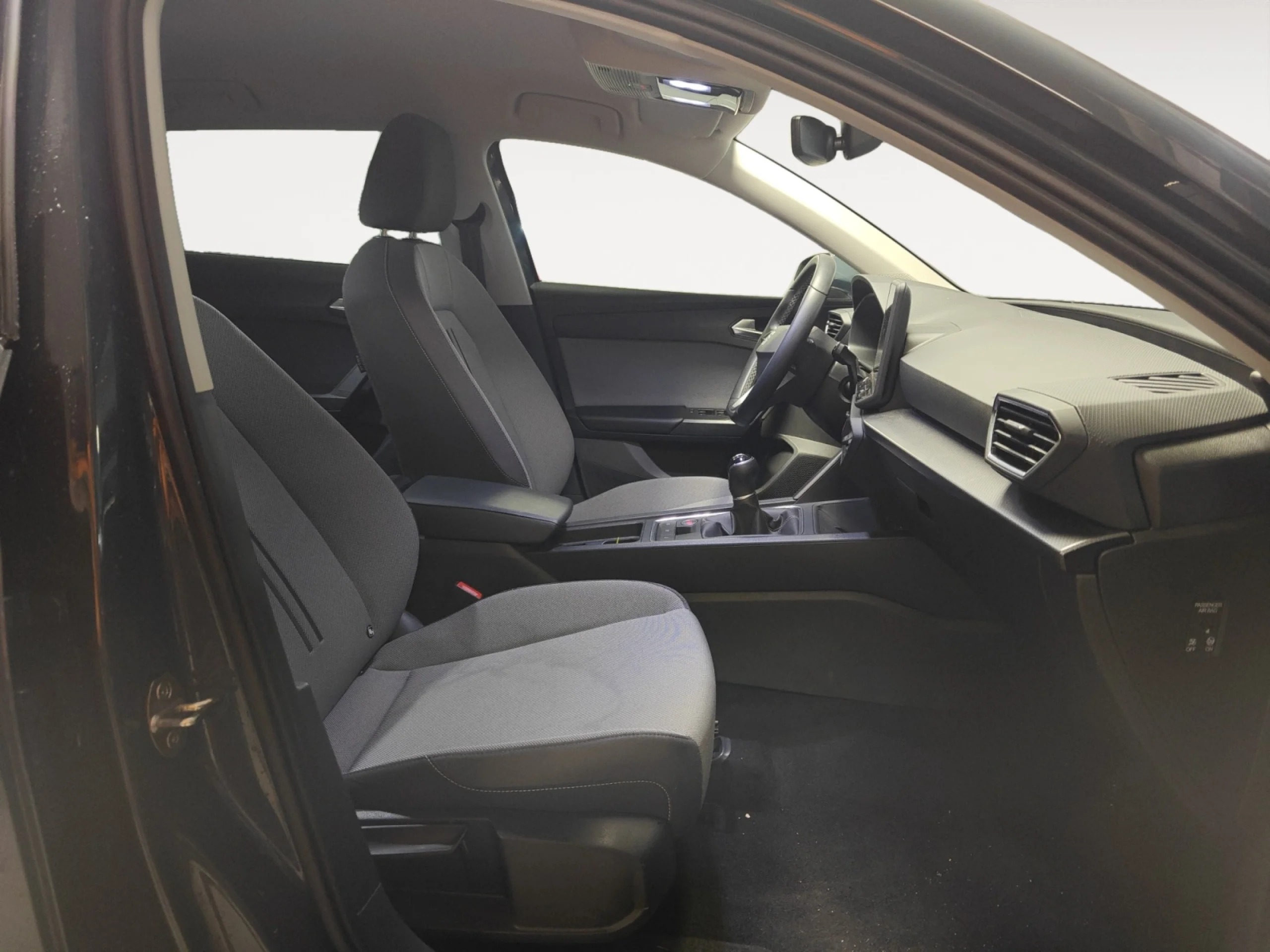 SEAT LEON 2.0 TDI 85KW STYLE XL - Foto 5