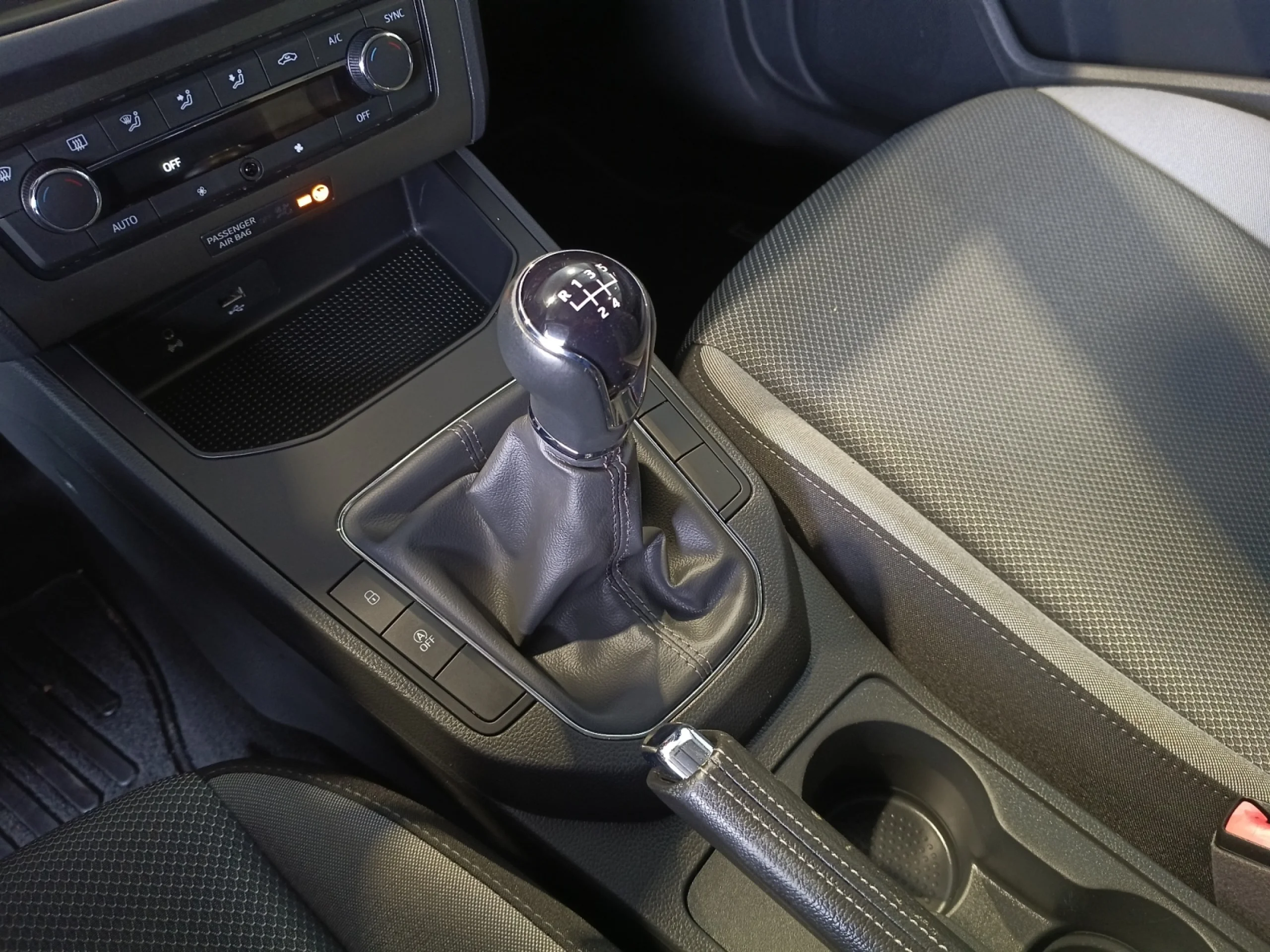 SEAT IBIZA 1.0 MPI 59KW (80CV) STYLE - Foto 13