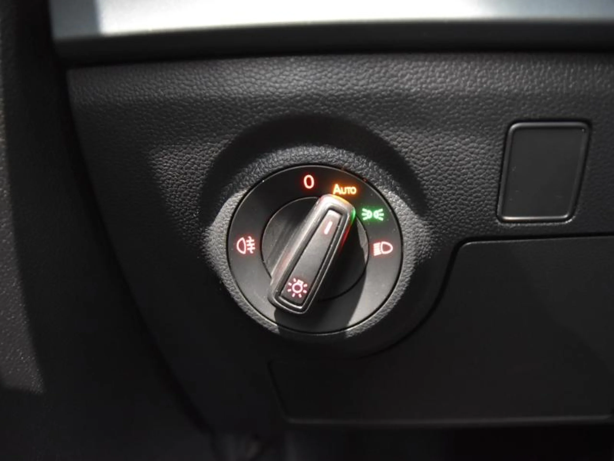 SEAT ARONA 1.5 TSI 110KW DSG SPECIAL EDITION - Foto 16