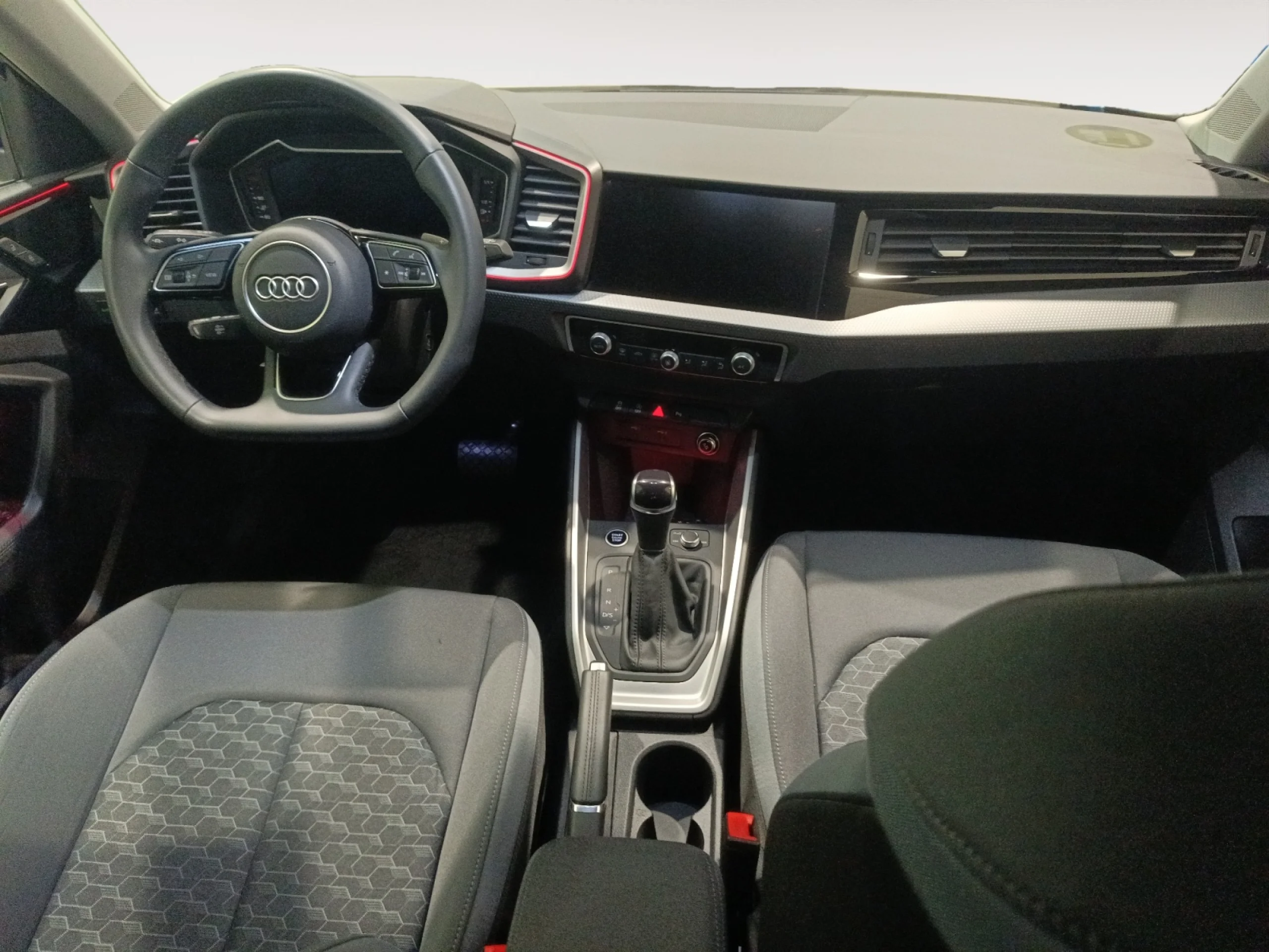 AUDI A1 SPORTBACK ADRENAL BLACK 30TFSI 85KW S TR - Foto 4