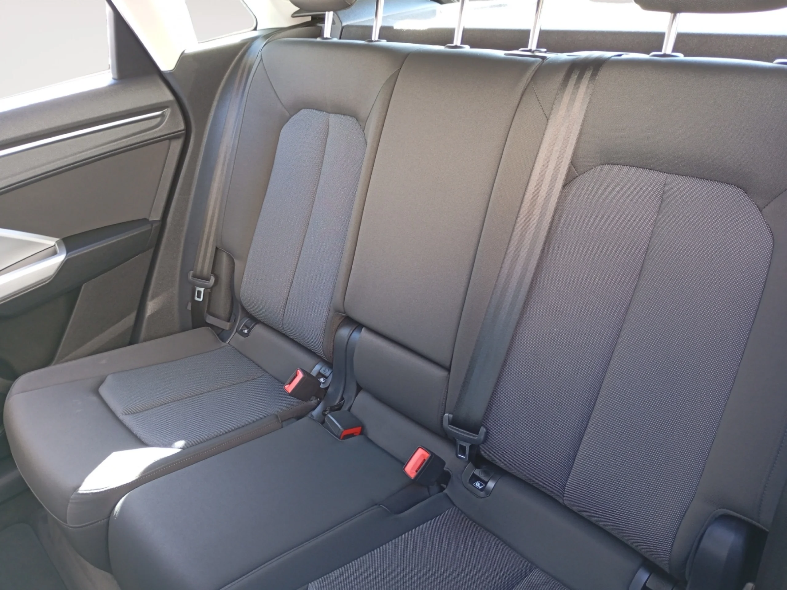 AUDI Q3 ADVANCED 35 TDI 110KW (150CV) S TRONIC - Foto 6
