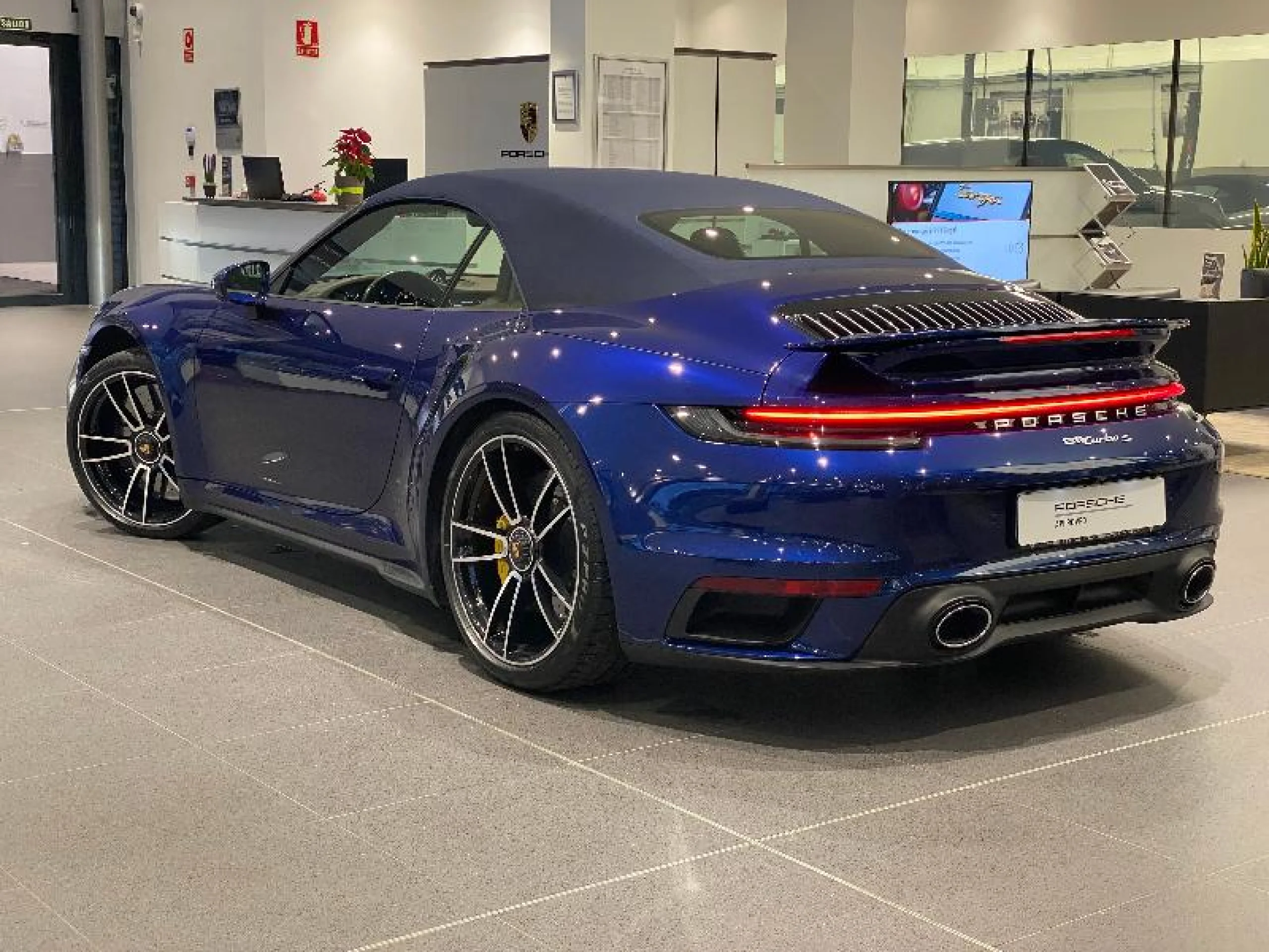PORSCHE 911 TURBO S CABRIOLET - Foto 3