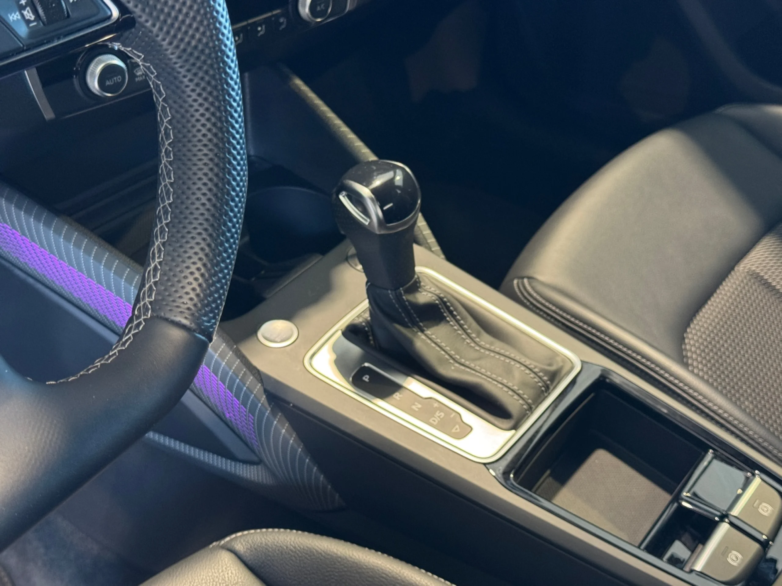 AUDI Q2 ADRENALIN 35 TDI 110KW (150CV) S TRONIC - Foto 14