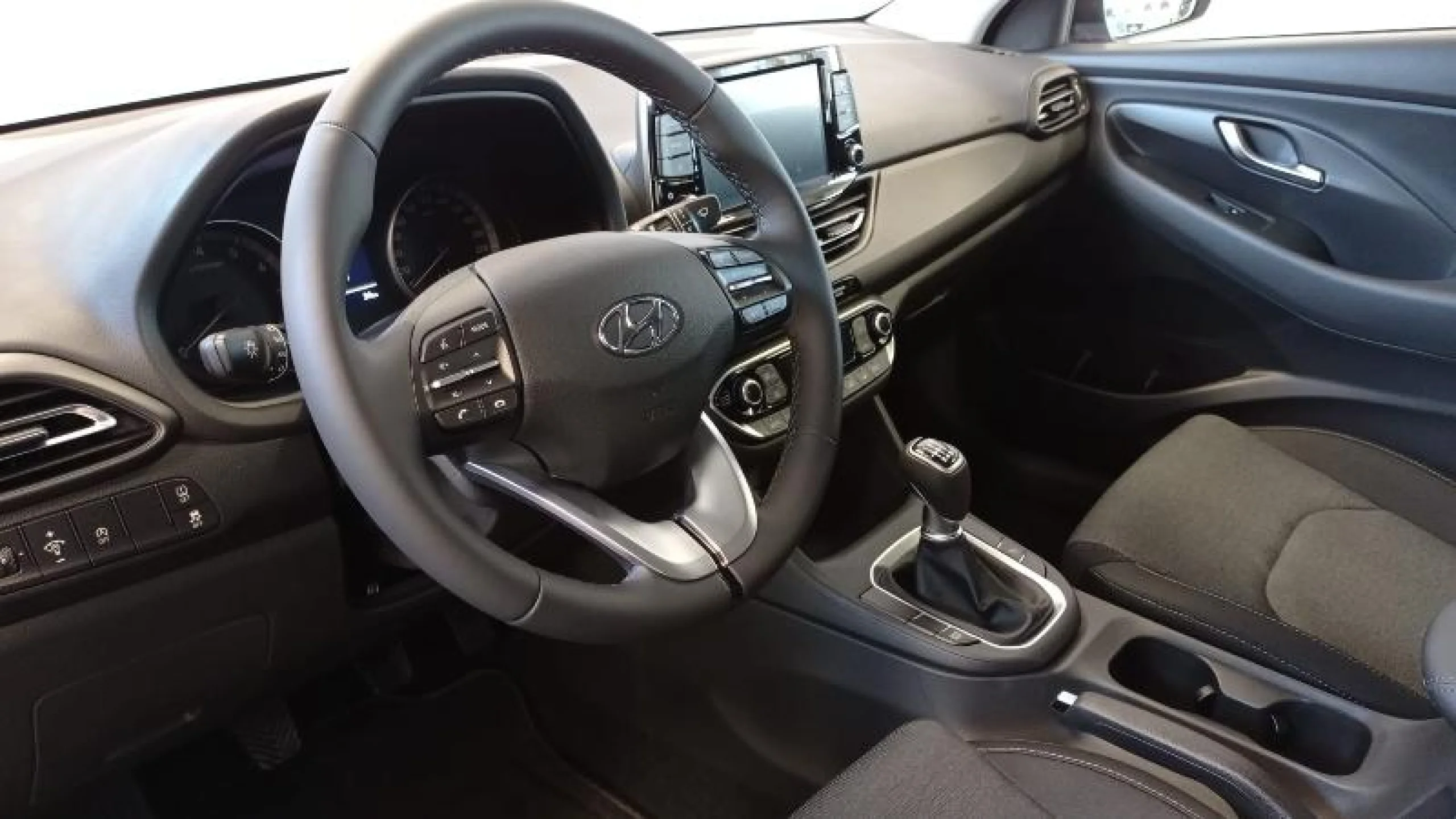 HYUNDAI I30 1.0 TGDI 48V KLASS FASTBACK - Foto 4