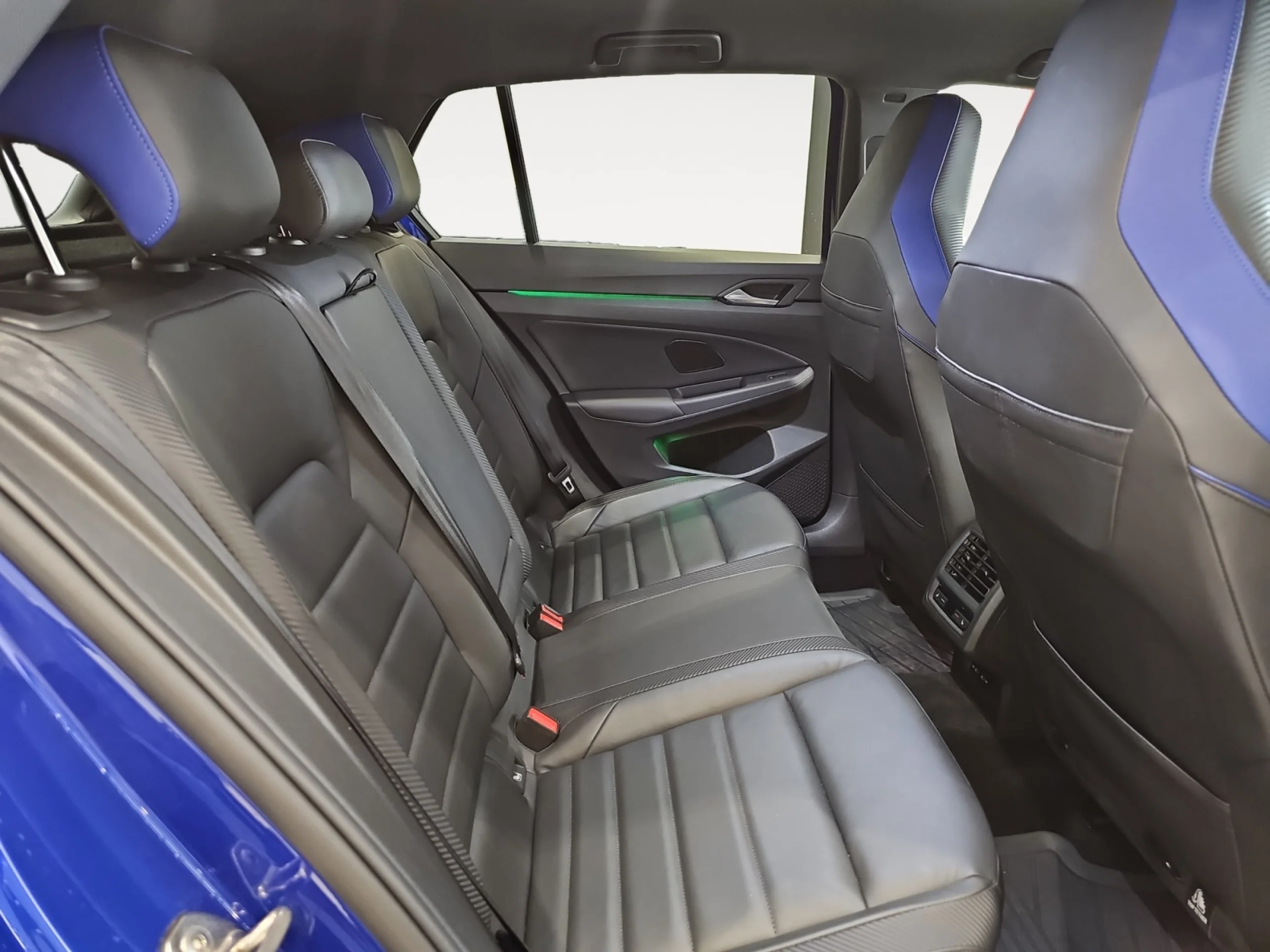 VOLKSWAGEN GOLF R 2.0 TSI 235KW (320CV) 4MOTION DSG - Foto 6