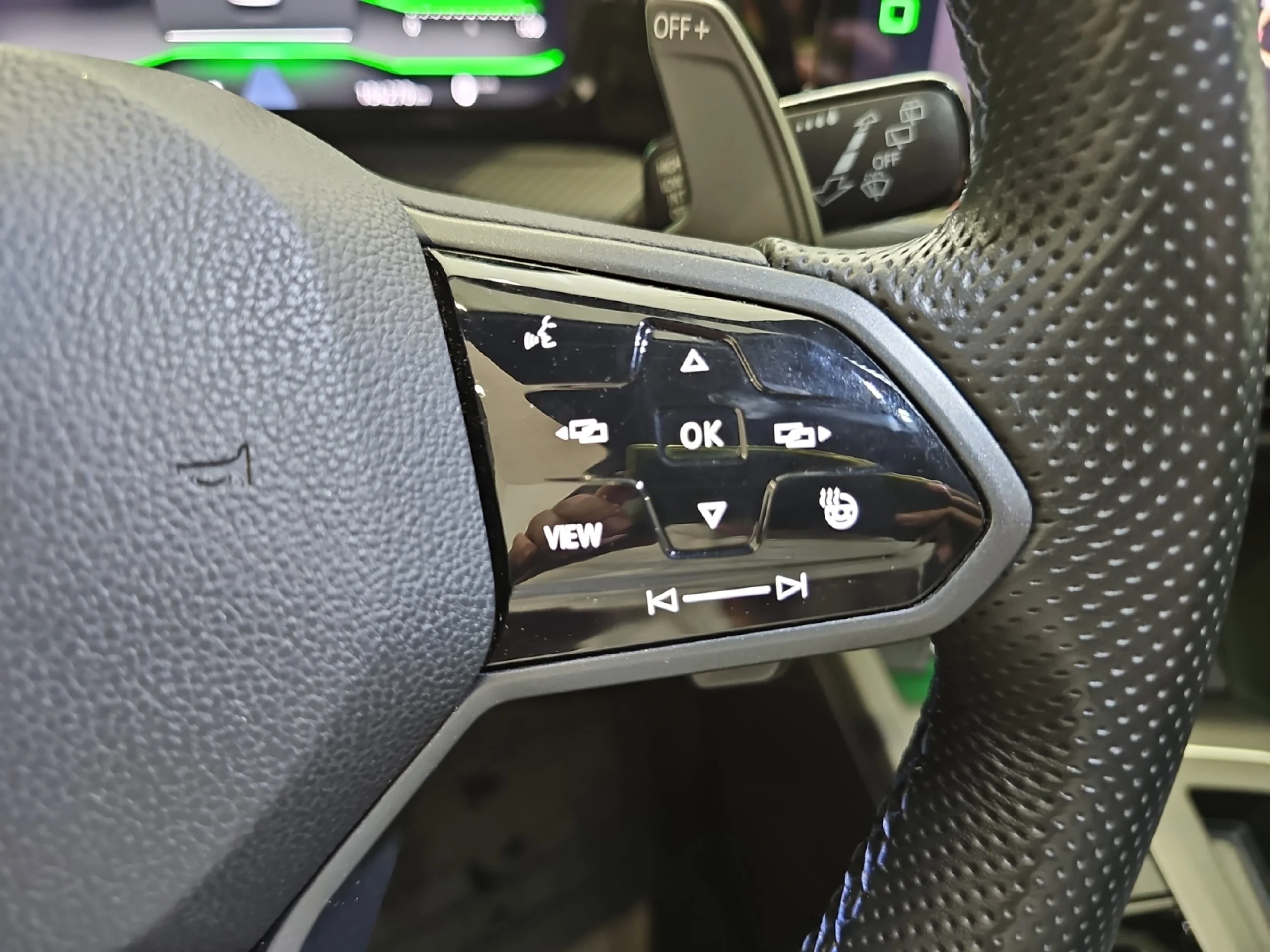 VOLKSWAGEN GOLF R 2.0 TSI 235KW (320CV) 4MOTION DSG - Foto 13