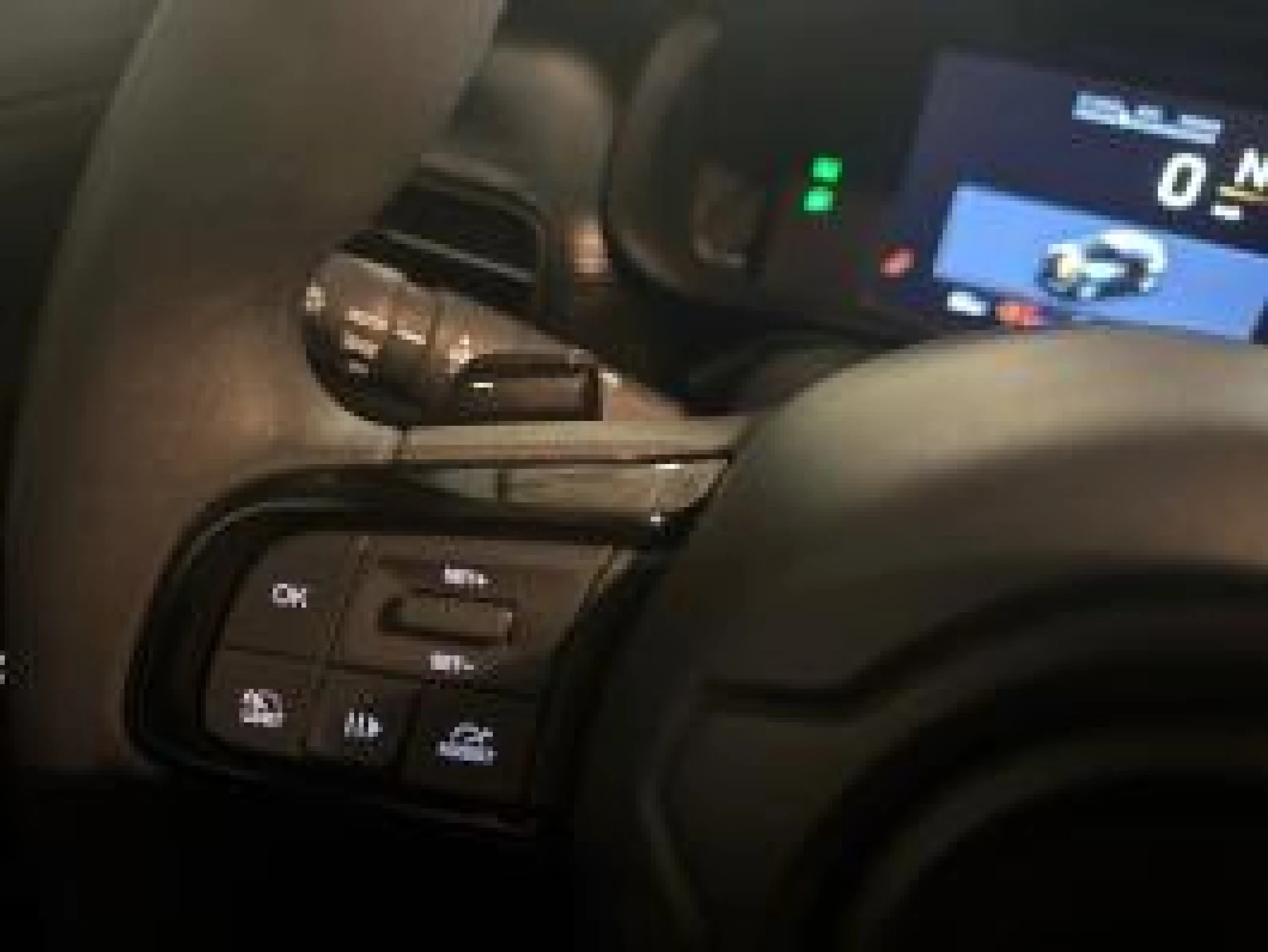 JEEP AVENGER 1.2 EHYBRID 74KW (100CV) LONGITUDE - Foto 18