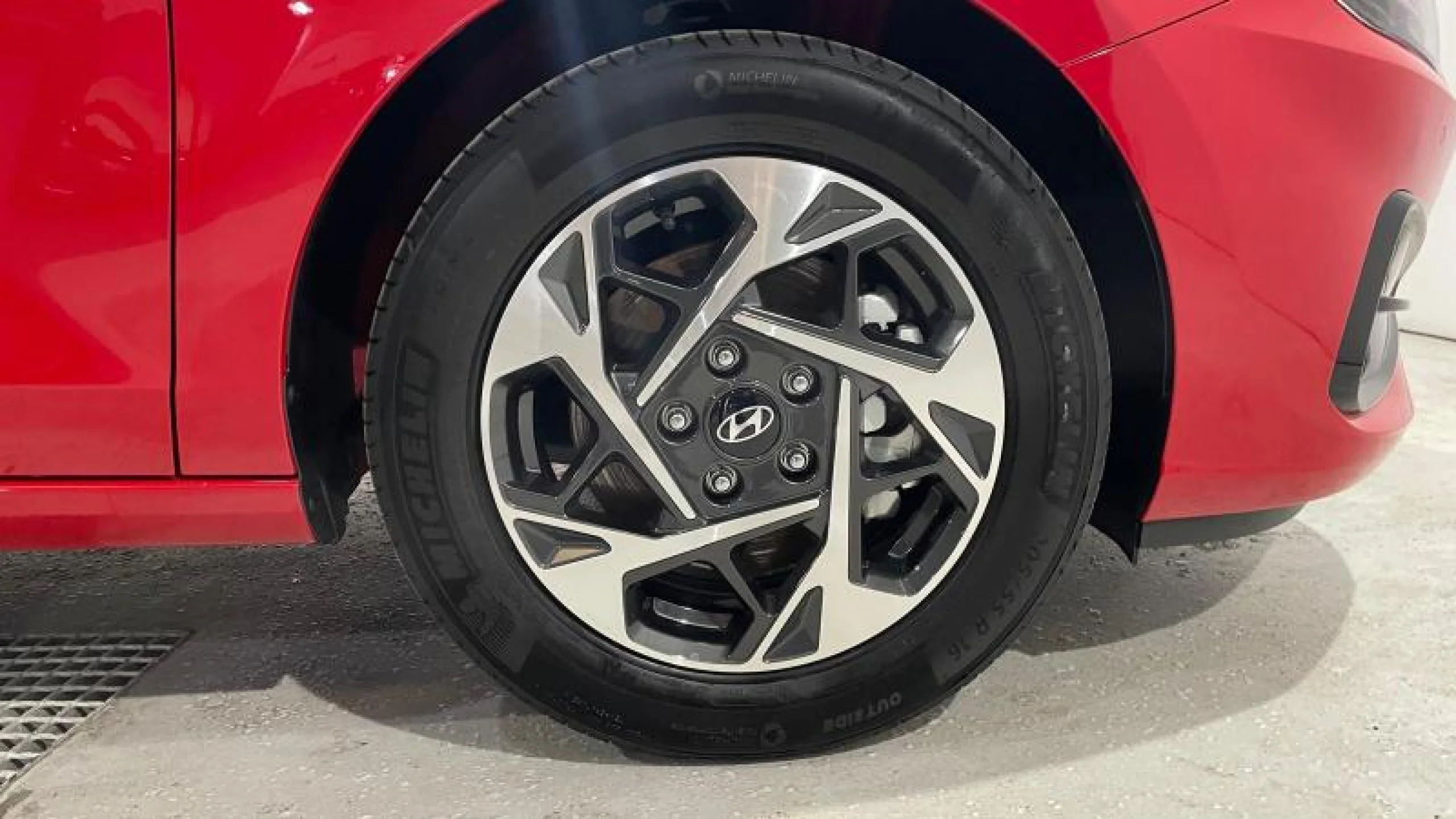 HYUNDAI I30 1.0 TGDI 48V KLASS - Foto 5