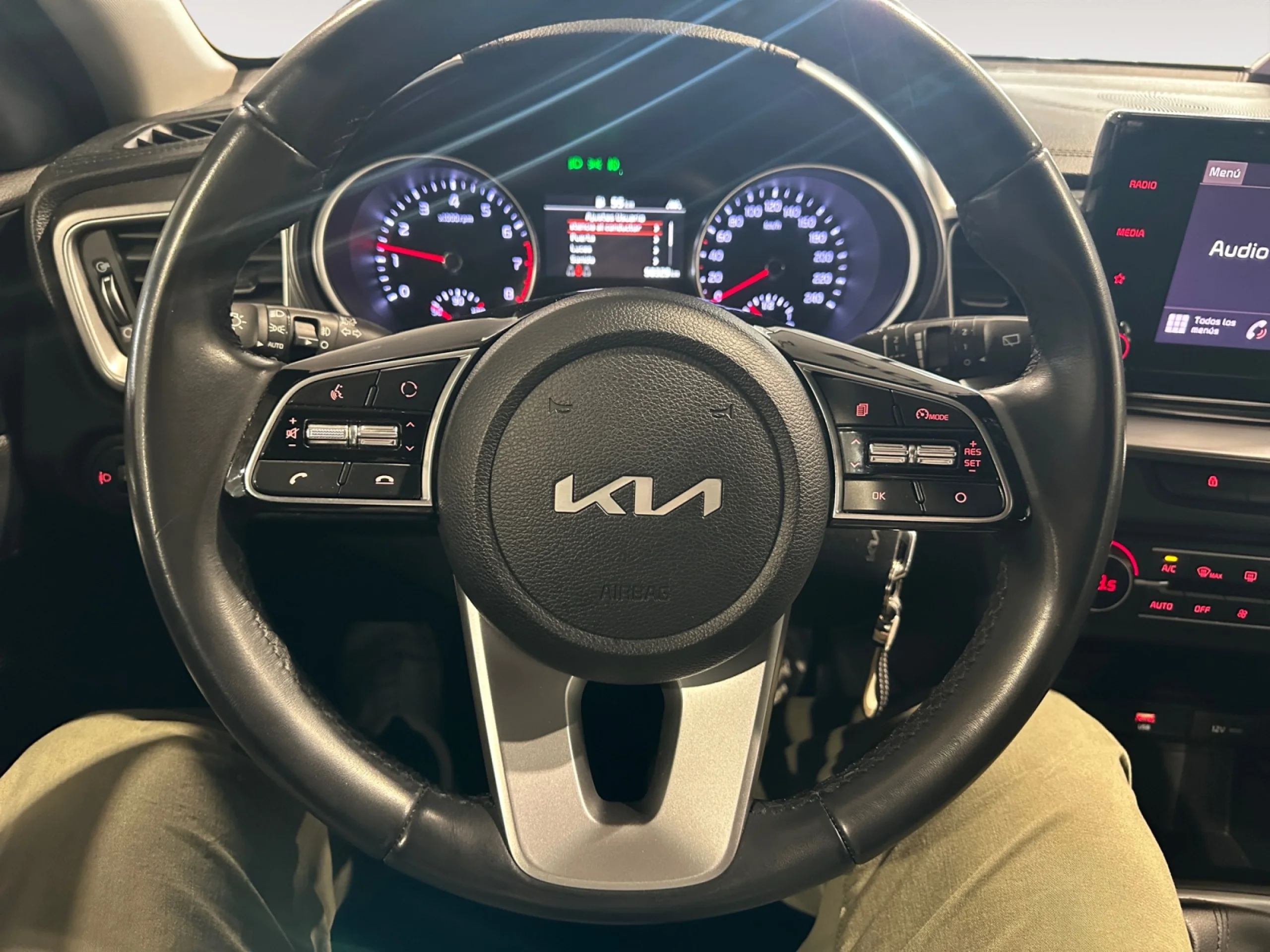 KIA XCEED 1.0 T GDI DRIVE 88KW (120CV) - Foto 11