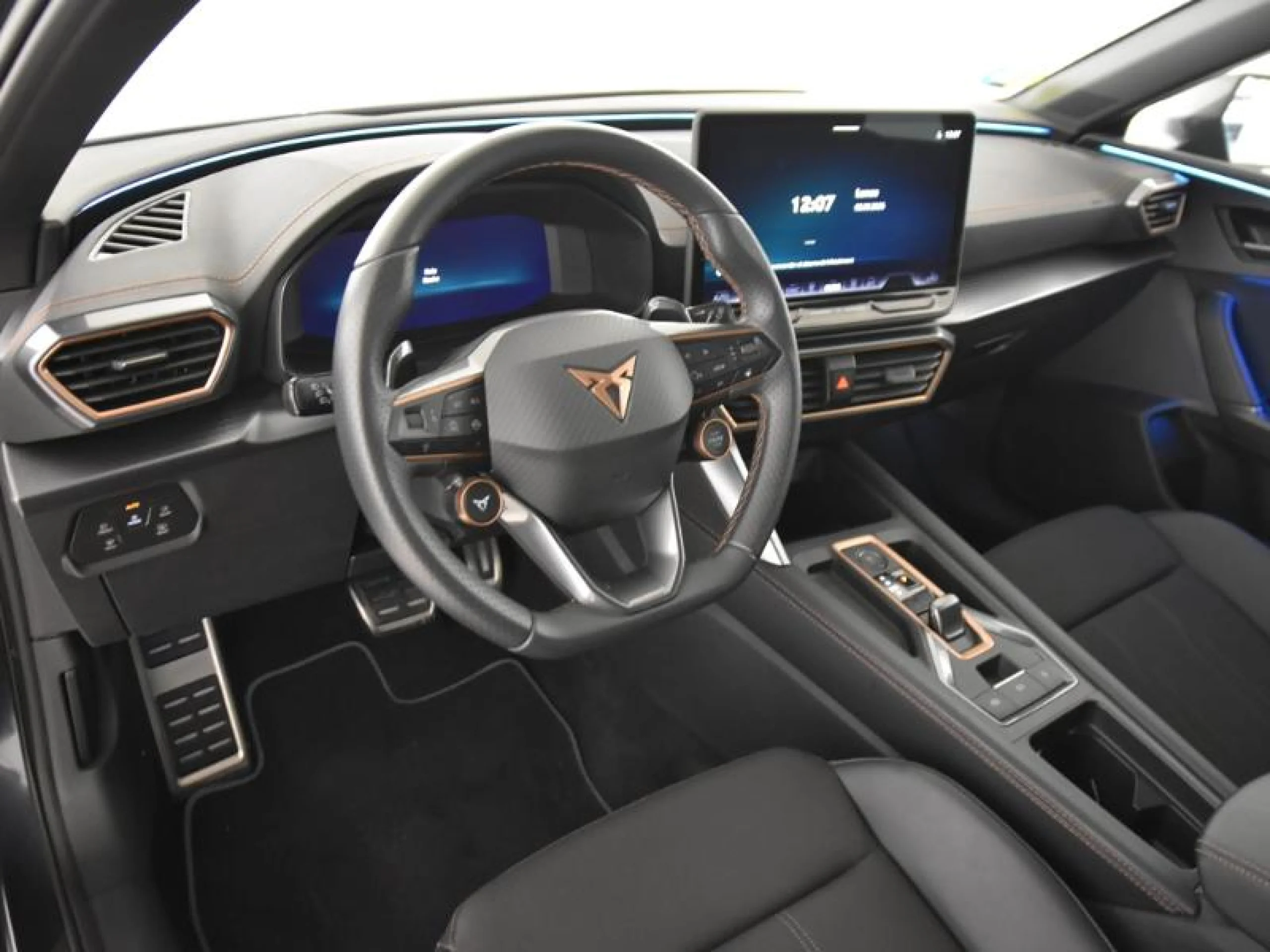 CUPRA LEON 1.5 ETSI 110KW (150CV) DSG - Foto 9