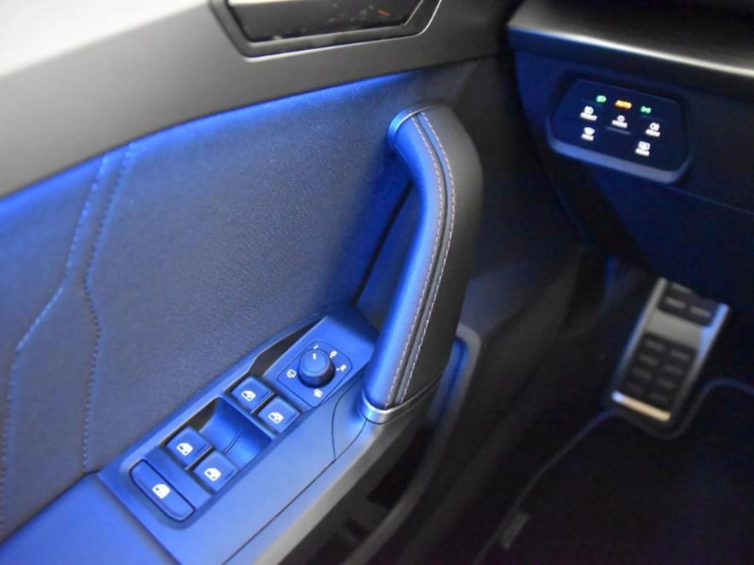 CUPRA LEON 1.5 ETSI 110KW (150CV) DSG - Foto 16