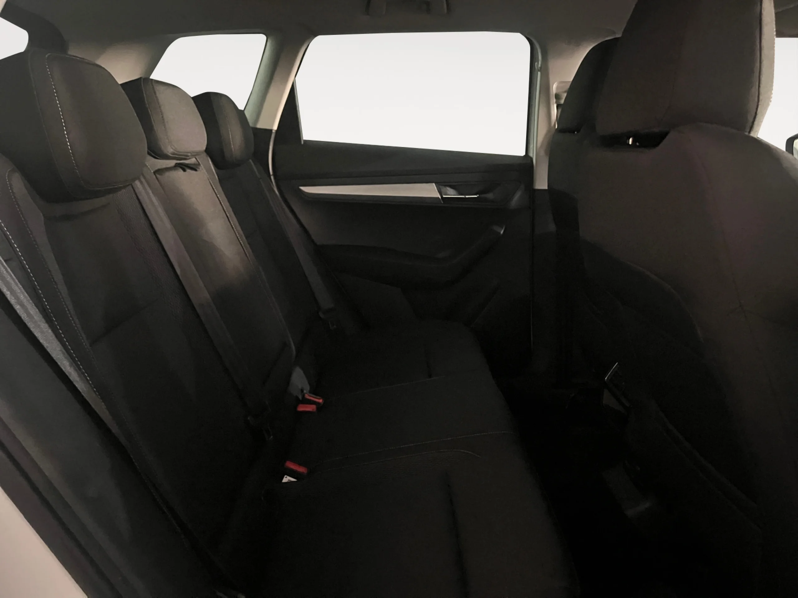 SKODA KAROQ 2.0 TDI 110KW (150CV) STYLE - Foto 6