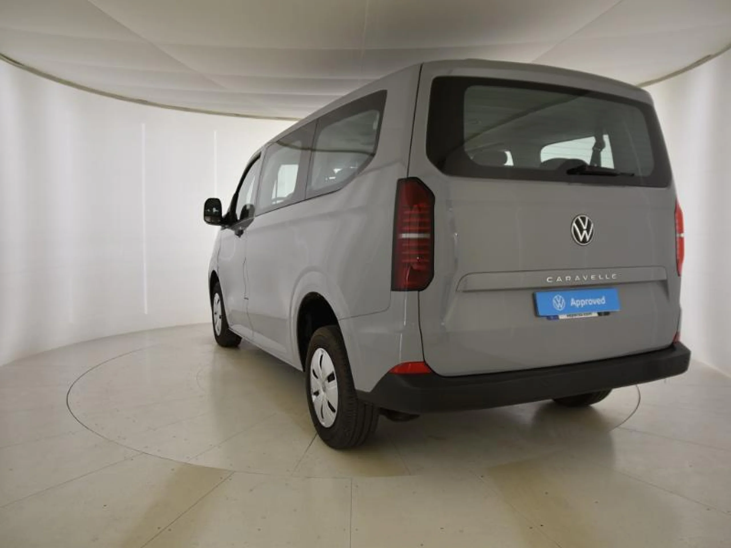 VOLKSWAGEN CARAVELLE CORTA 2.0 TDI 81 KW (110 CV) 6 VE - Foto 2