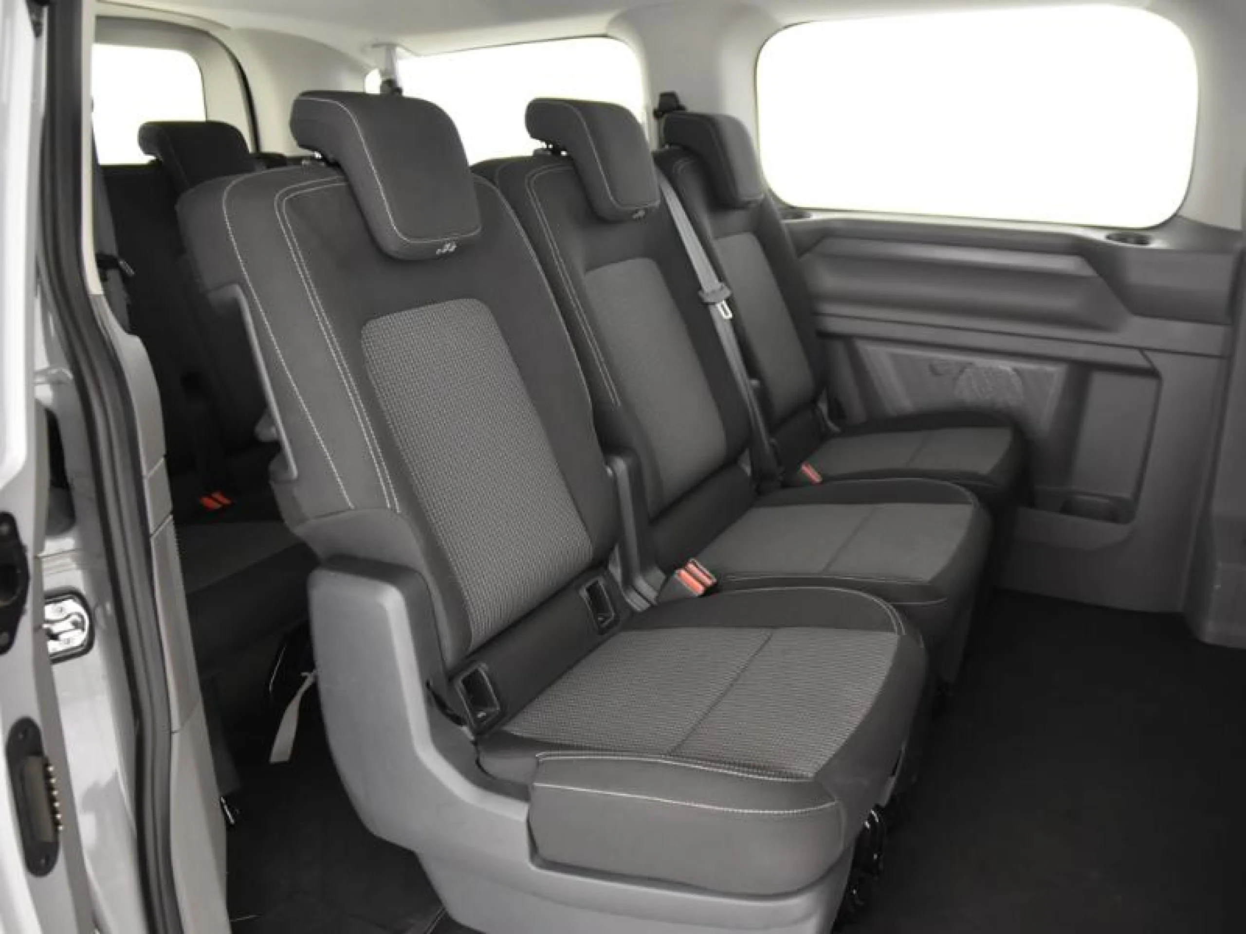 VOLKSWAGEN CARAVELLE CORTA 2.0 TDI 81 KW (110 CV) 6 VE - Foto 6