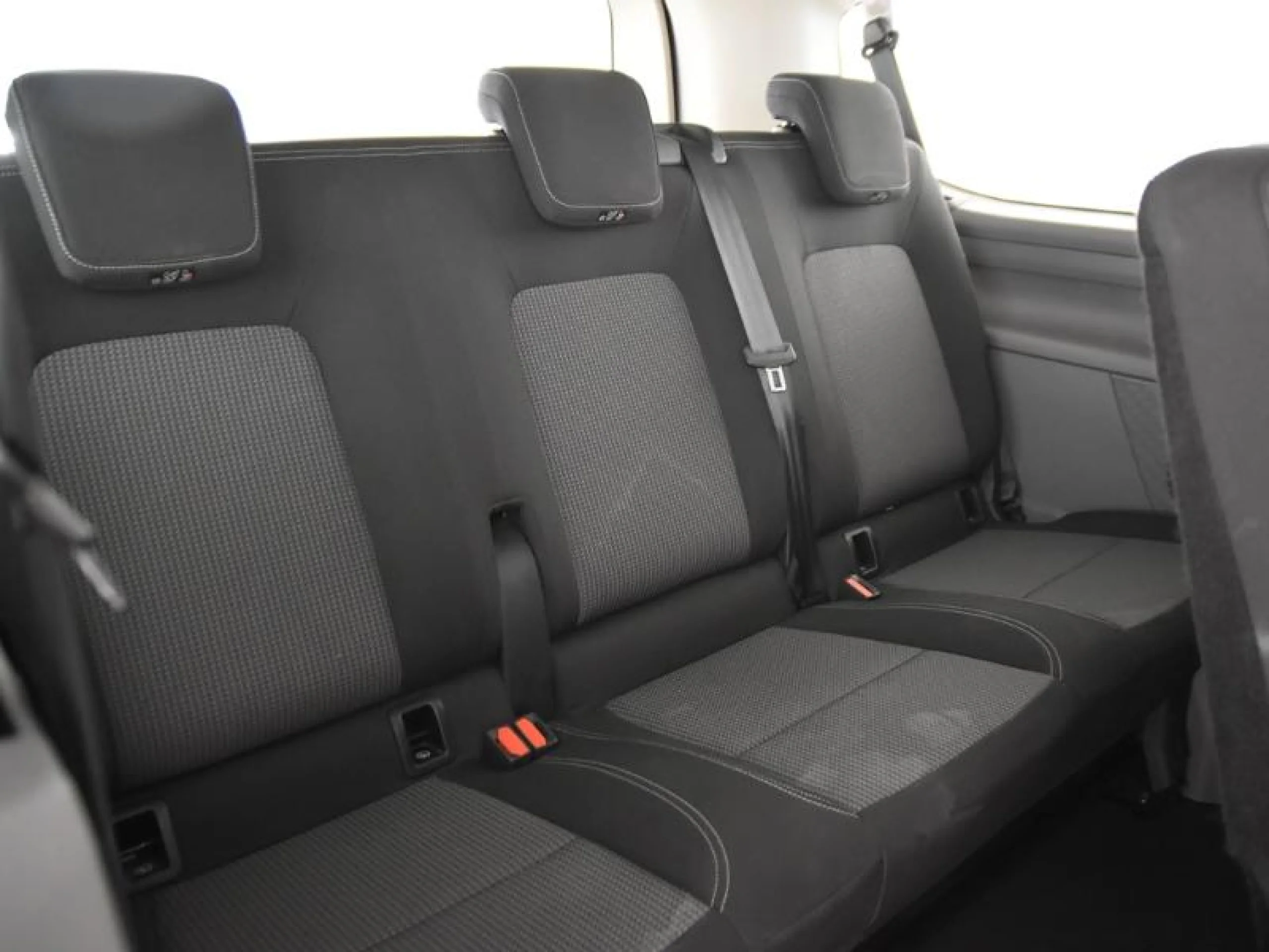 VOLKSWAGEN CARAVELLE CORTA 2.0 TDI 81 KW (110 CV) 6 VE - Foto 7
