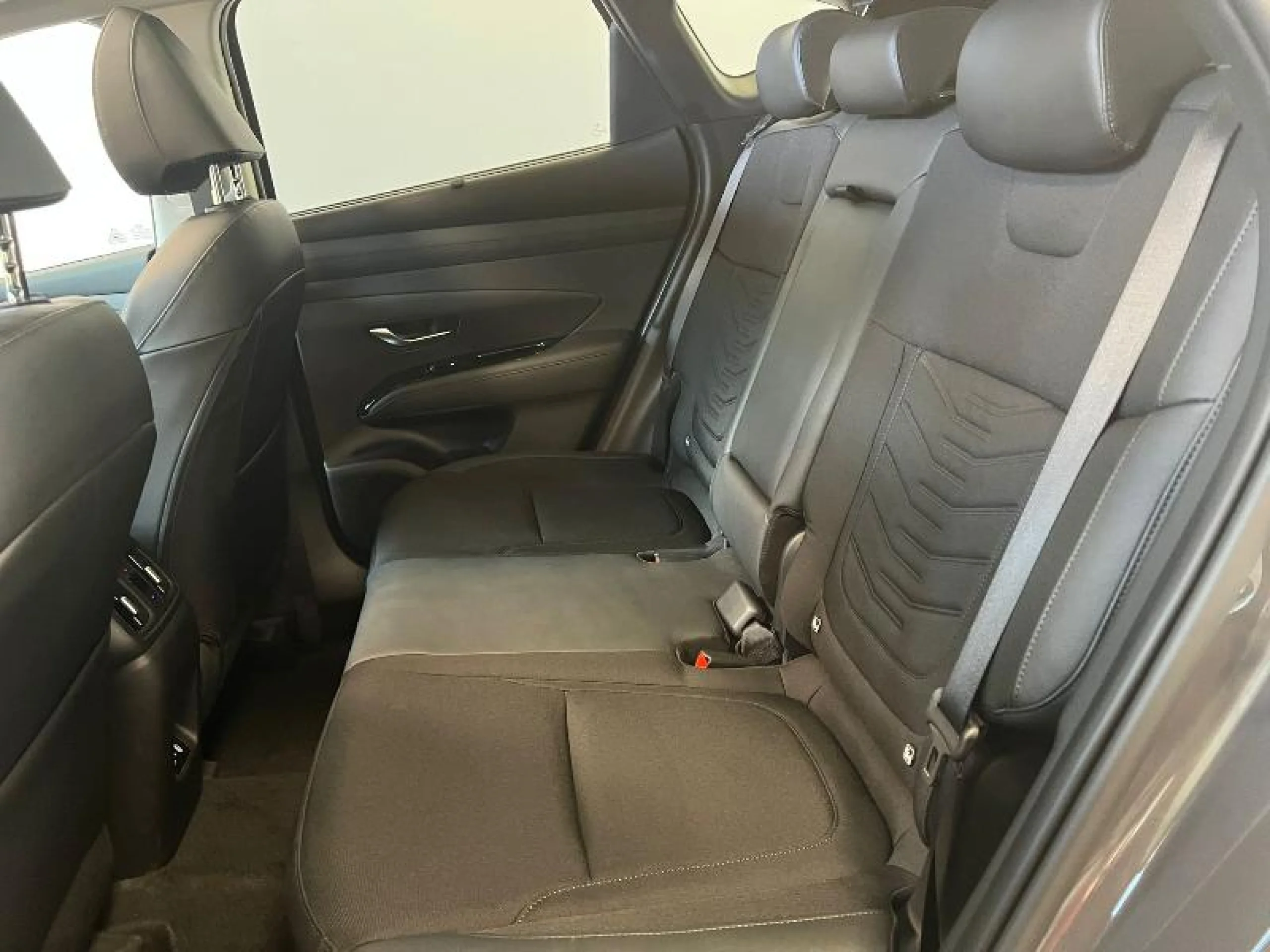 HYUNDAI TUCSON 1.6T 215CV HEV AT TECNO SKY LLAV.DIGITAL - Foto 9