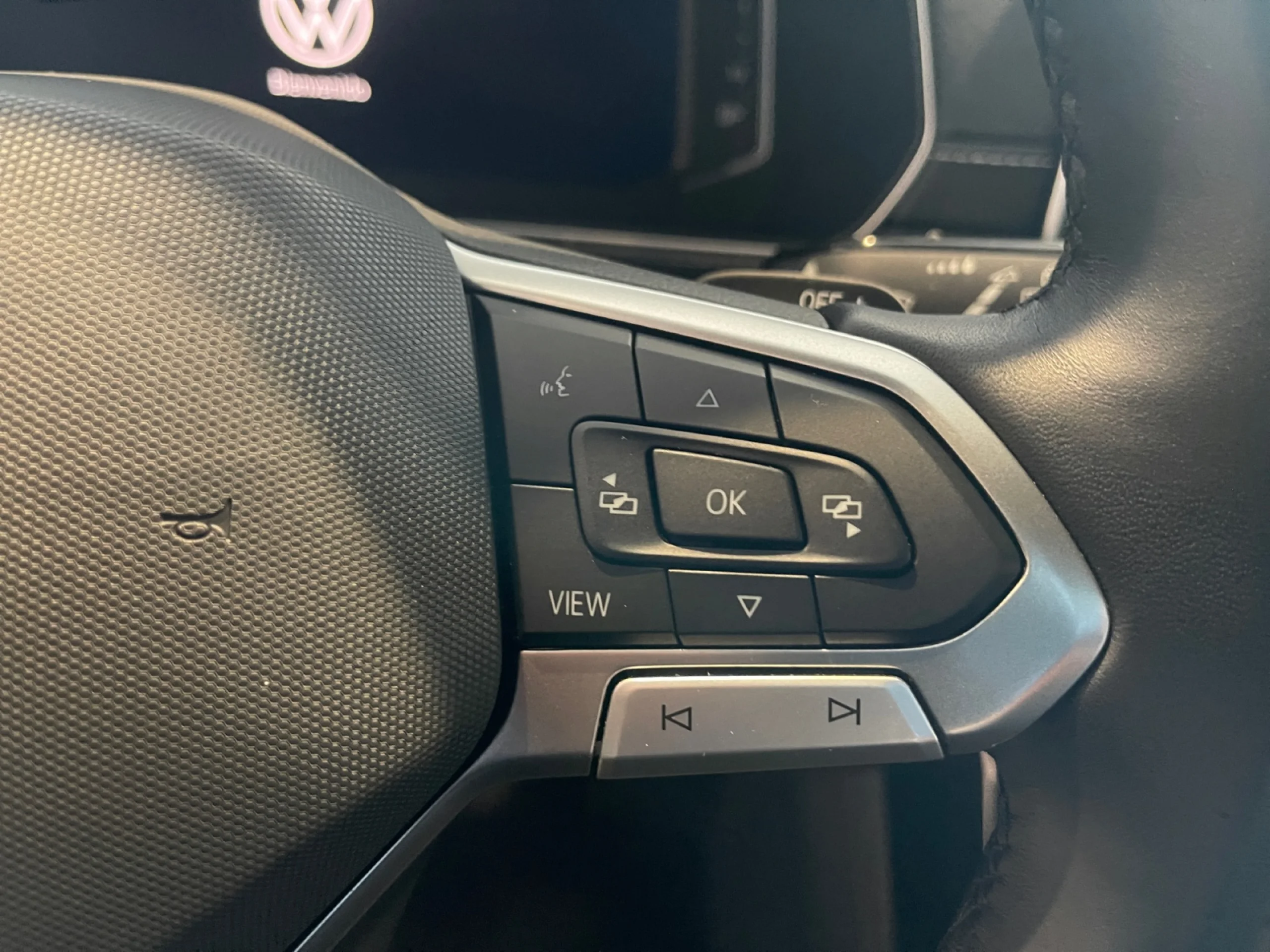 VOLKSWAGEN T CROSS R LINE 1.0 TSI 85KW (115CV) DSG - Foto 10