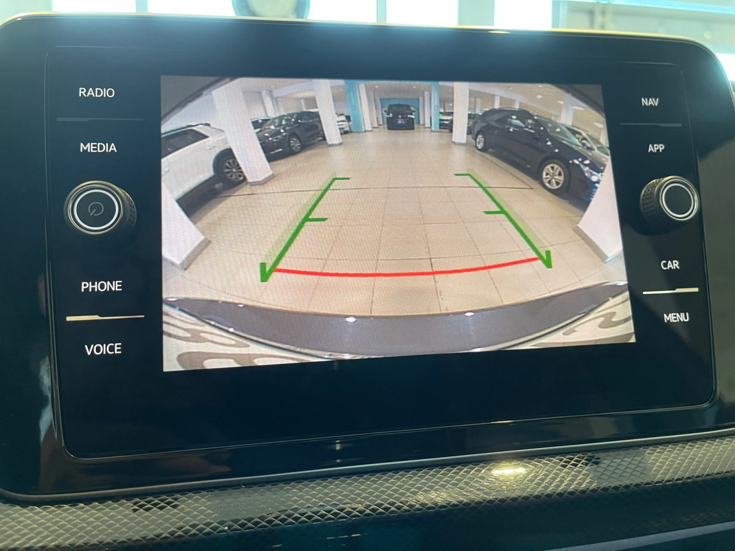 VOLKSWAGEN T CROSS R LINE 1.0 TSI 85KW (115CV) DSG - Foto 13