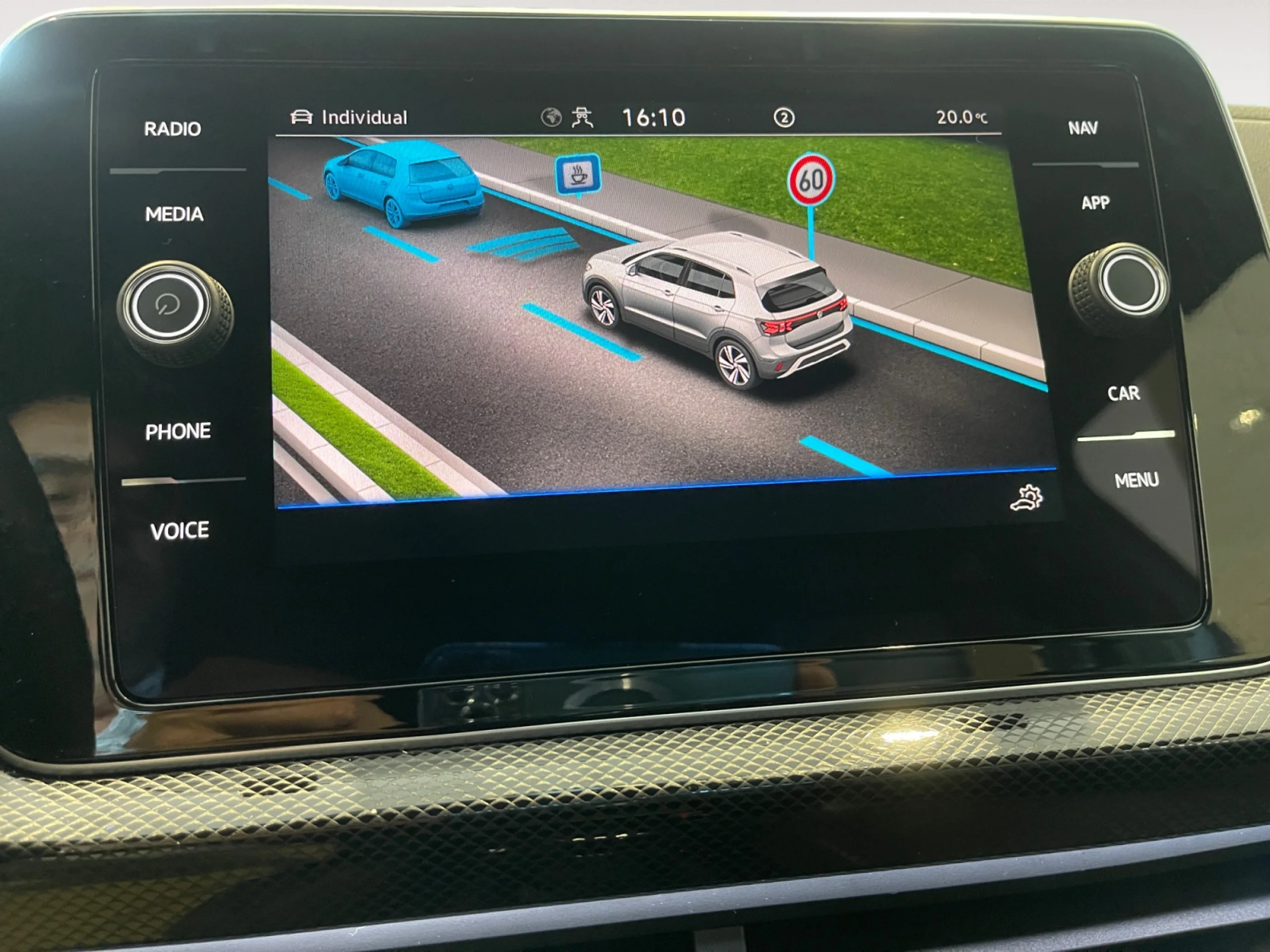 VOLKSWAGEN T CROSS R LINE 1.0 TSI 85KW (115CV) DSG - Foto 16