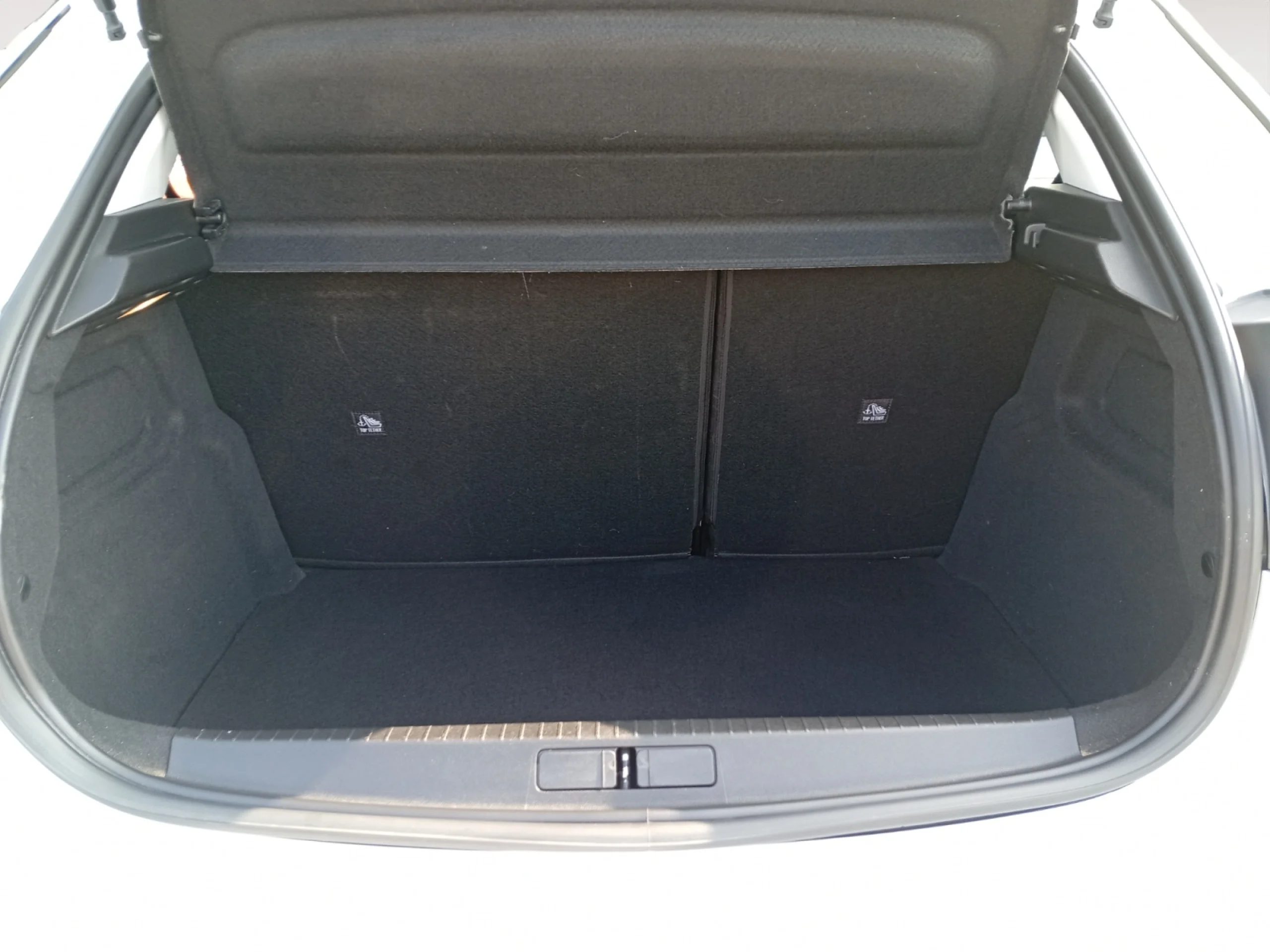 OPEL CORSA 1.2T XHL 74KW (100CV) EDITION - Foto 7