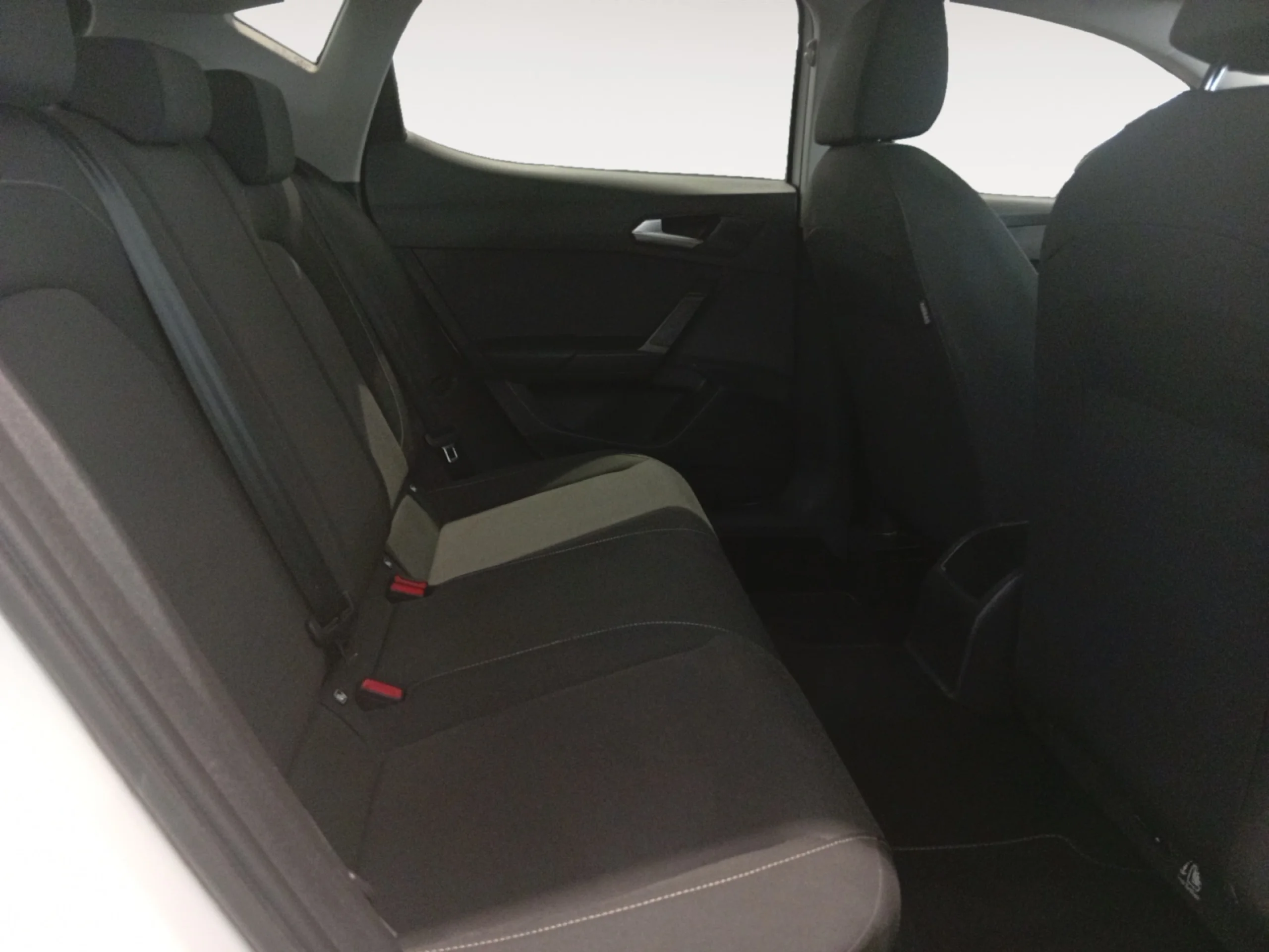 SEAT LEON 2.0 TDI 85KW S&S REFERENCE - Foto 6