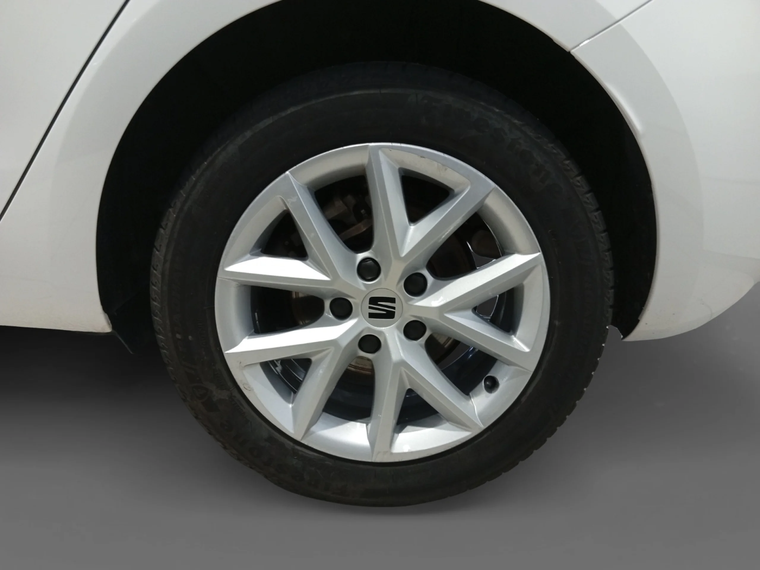 SEAT LEON 2.0 TDI 85KW S&S REFERENCE - Foto 9