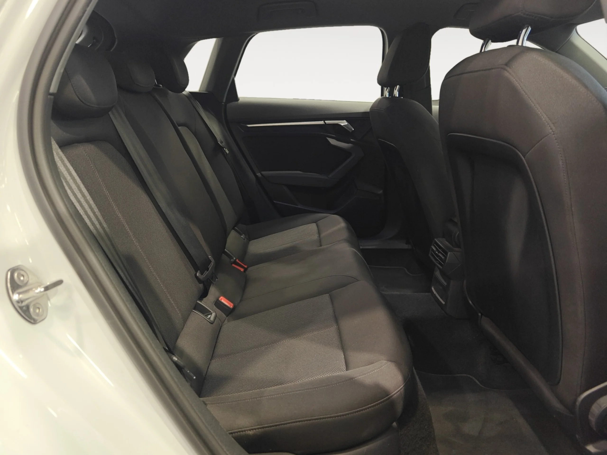 AUDI A3 SPORTBACK ADVANCED 30 TDI 85KW (116CV) - Foto 6