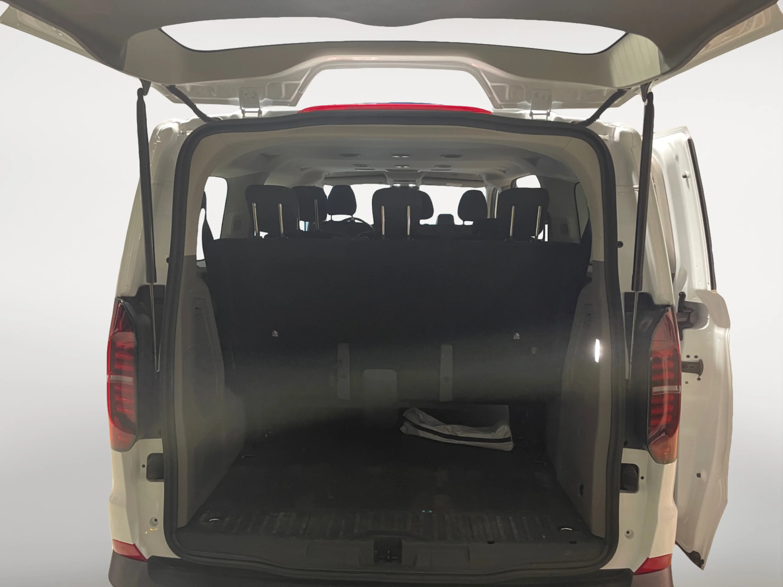 VOLKSWAGEN CARAVELLE CORTA 2.0 TDI 81 KW (110 CV) 6 VE - Foto 7