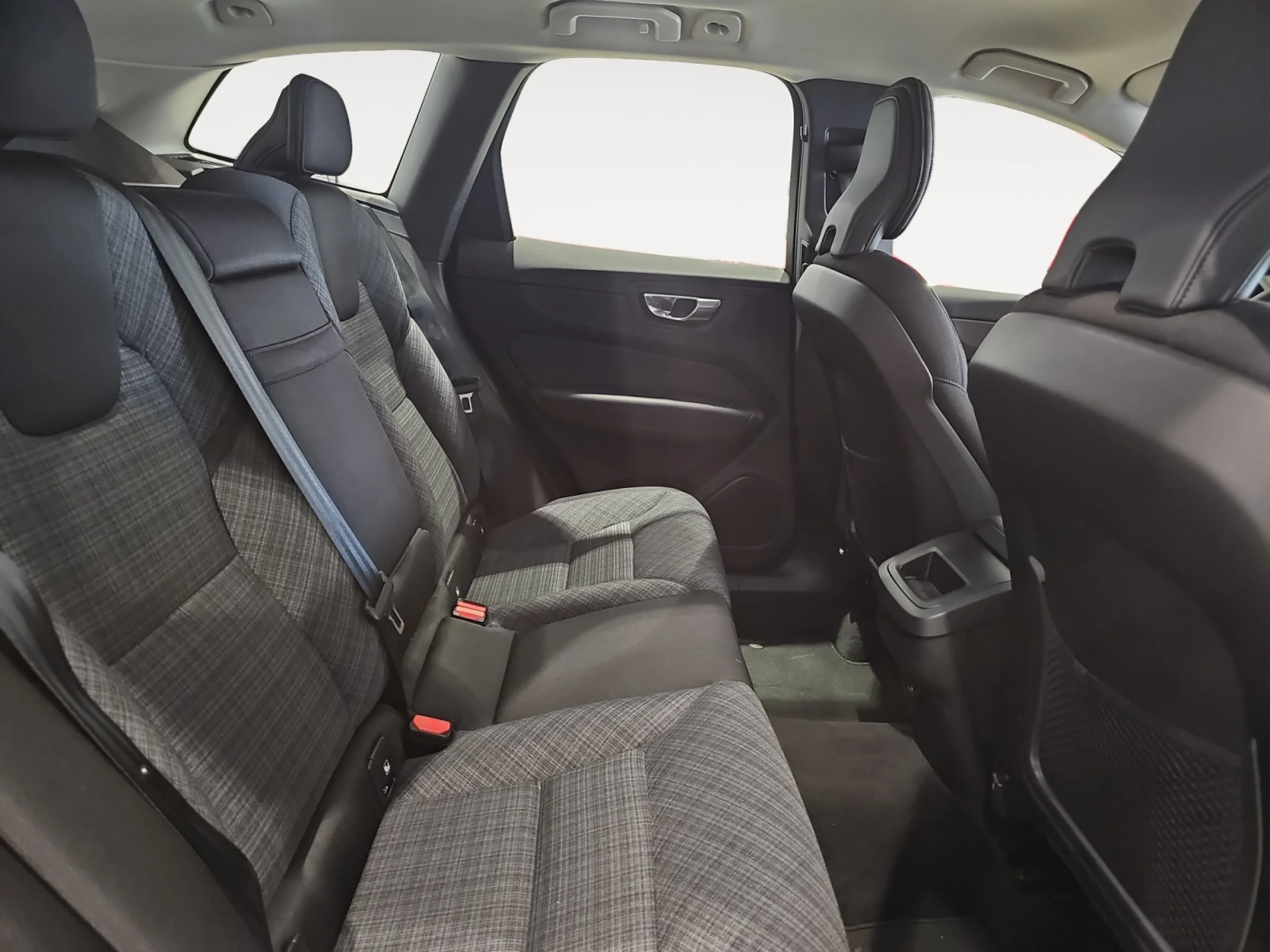 VOLVO XC60 2.0 B4 D CORE AUTO - Foto 6