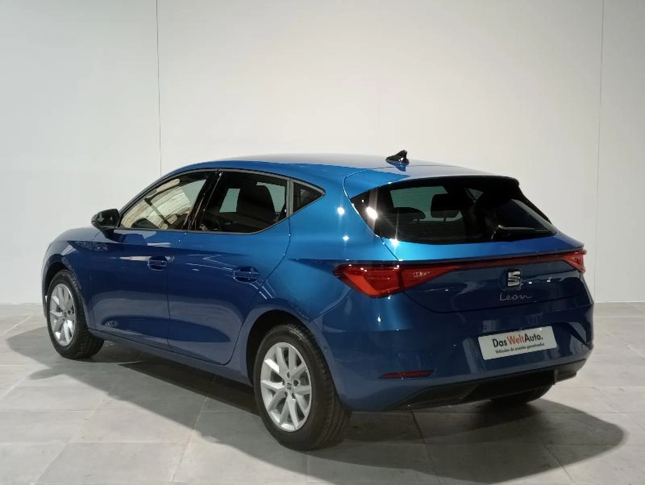 SEAT LEON 1.5 TSI 85KW S&S STYLE 25 ANIVERSARIO - Foto 2