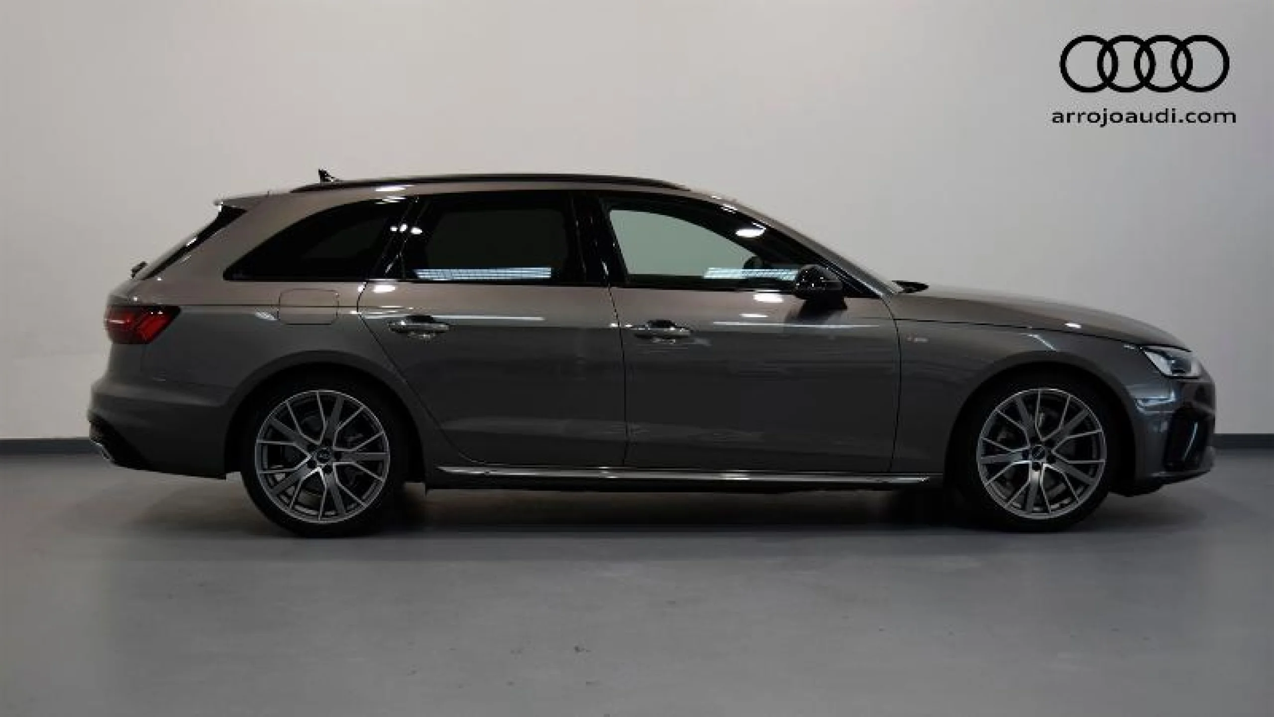 AUDI A4 BLACK LINE 35 TDI 120KW S TRONIC - Foto 3