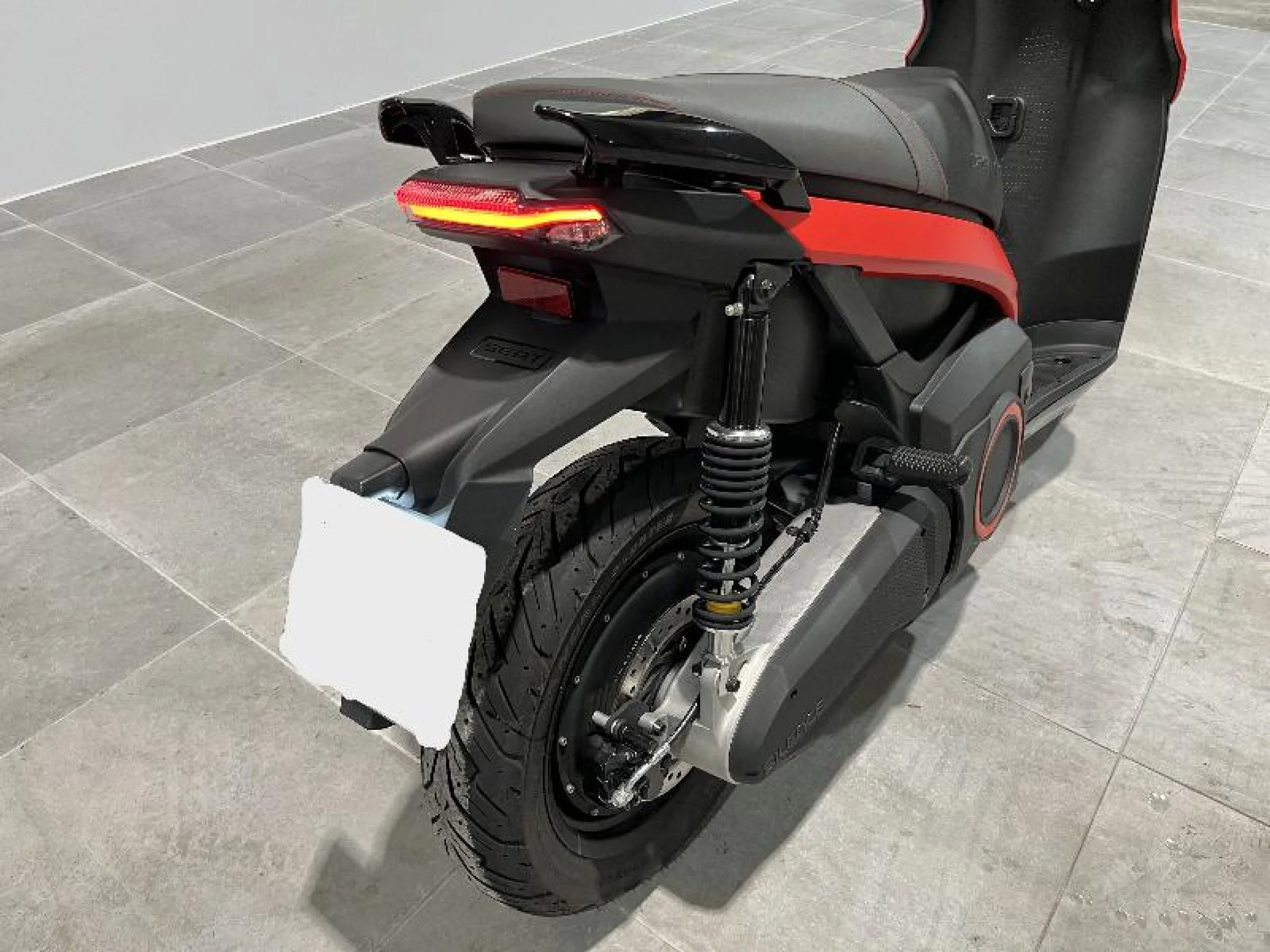 MOTO MOTO SEAT ESCOOTER 7 KW (125CC CV) - Foto 4