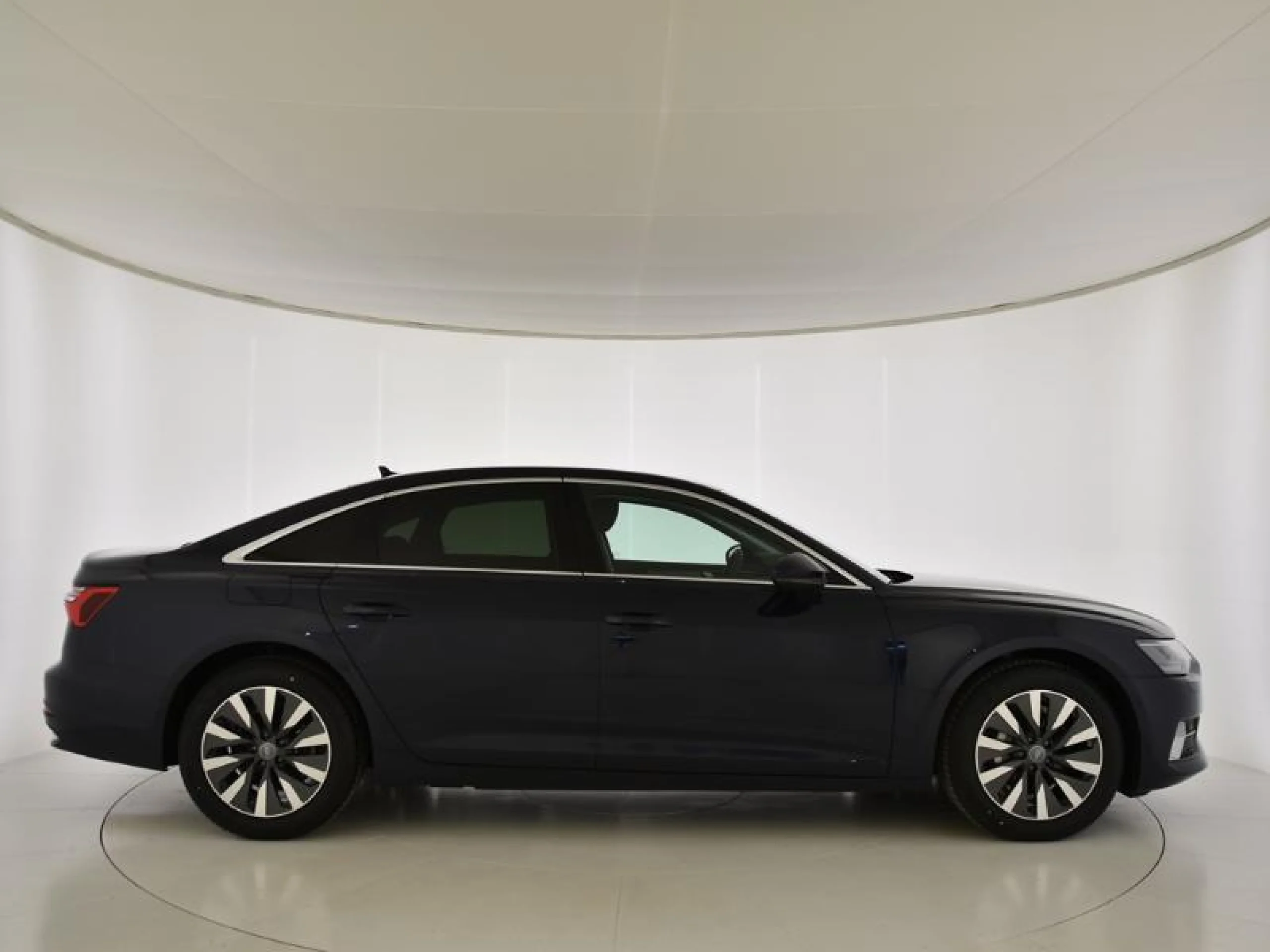 AUDI A6 SPORT 40 TDI 150KW (204CV) S TRONIC - Foto 3