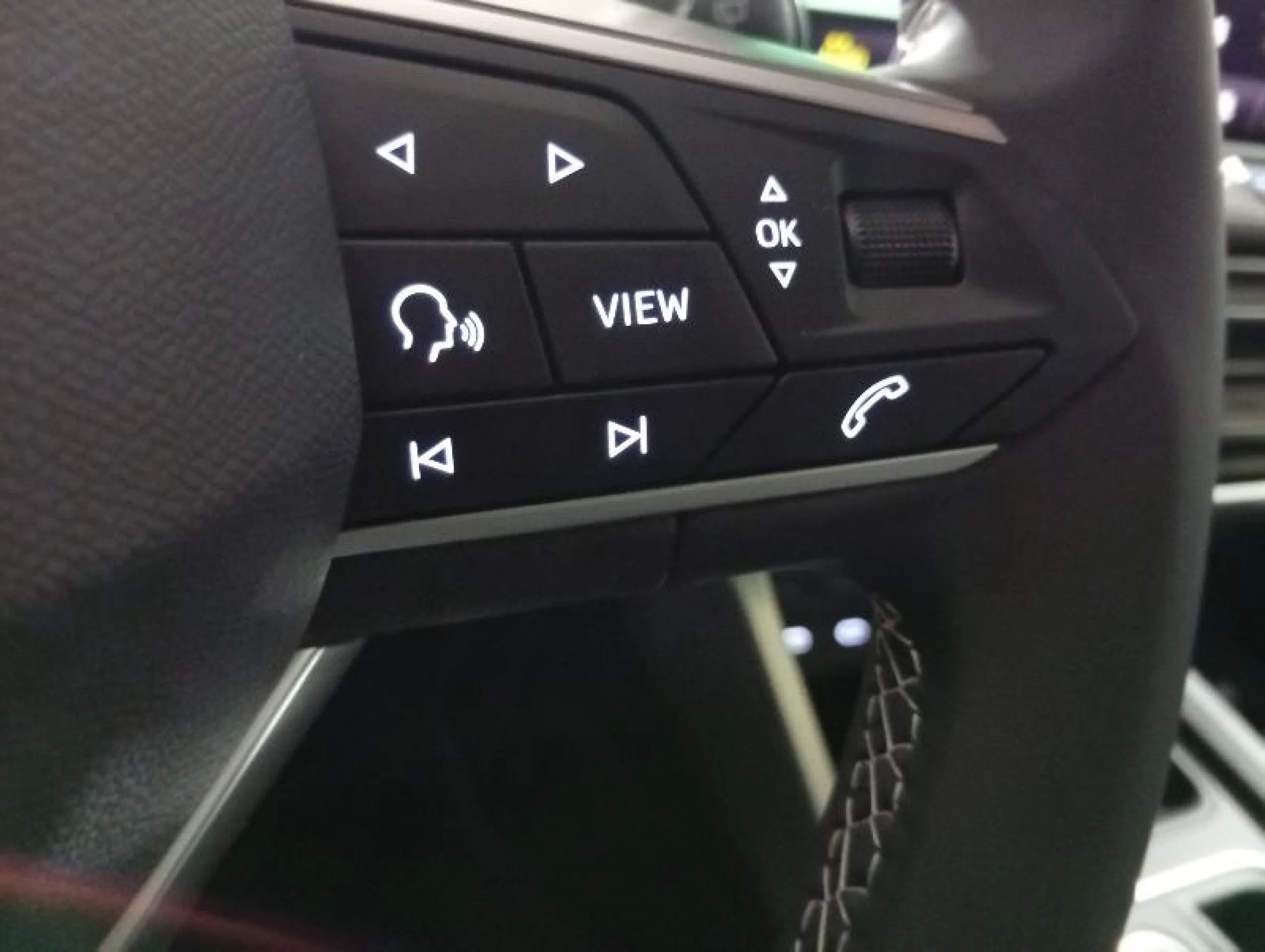 SEAT LEON 1.5 ETSI 110KW DSG S&S STYLE SPEC ED - Foto 9