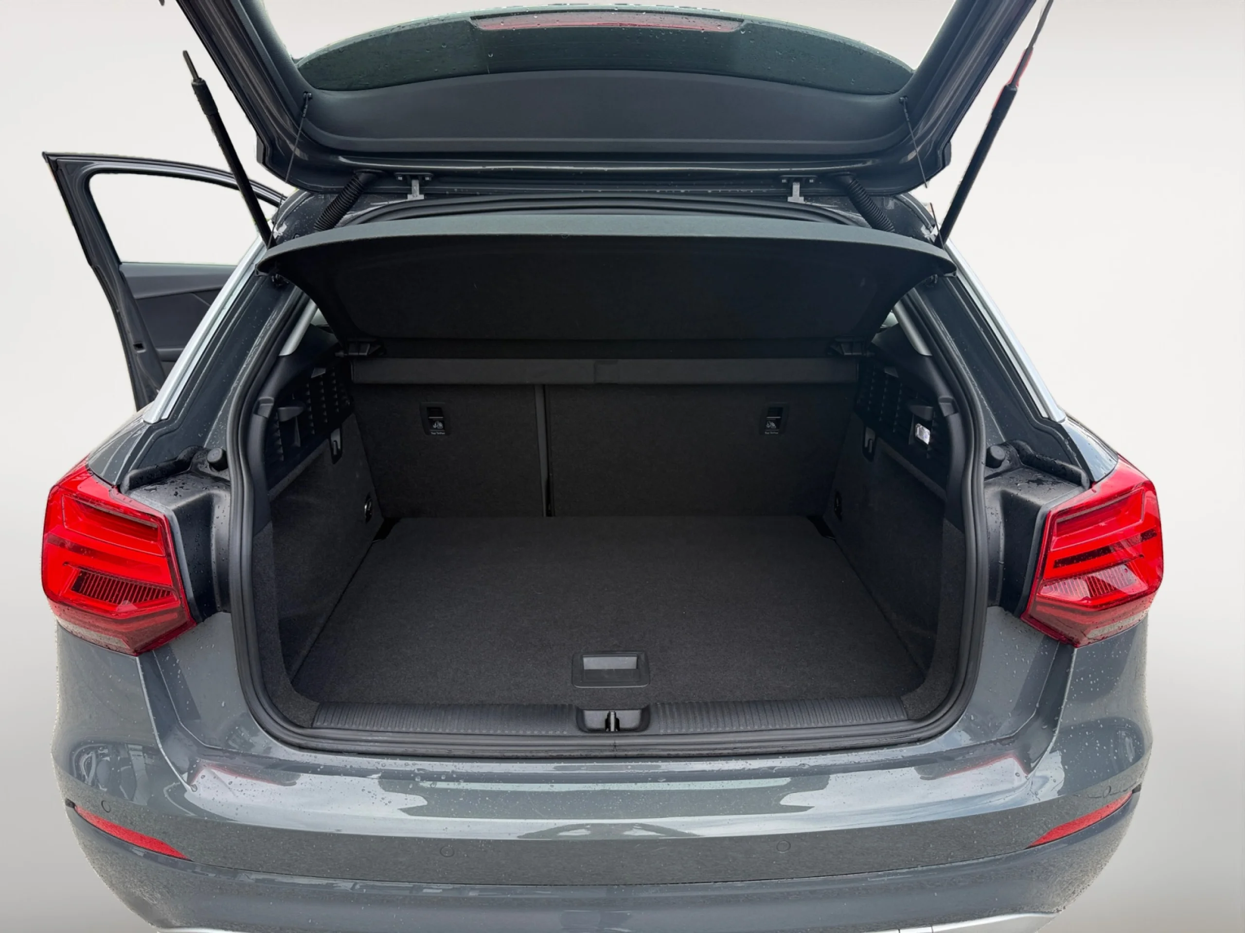 AUDI Q2 DESIGN 35 TFSI 110KW (150CV) - Foto 7