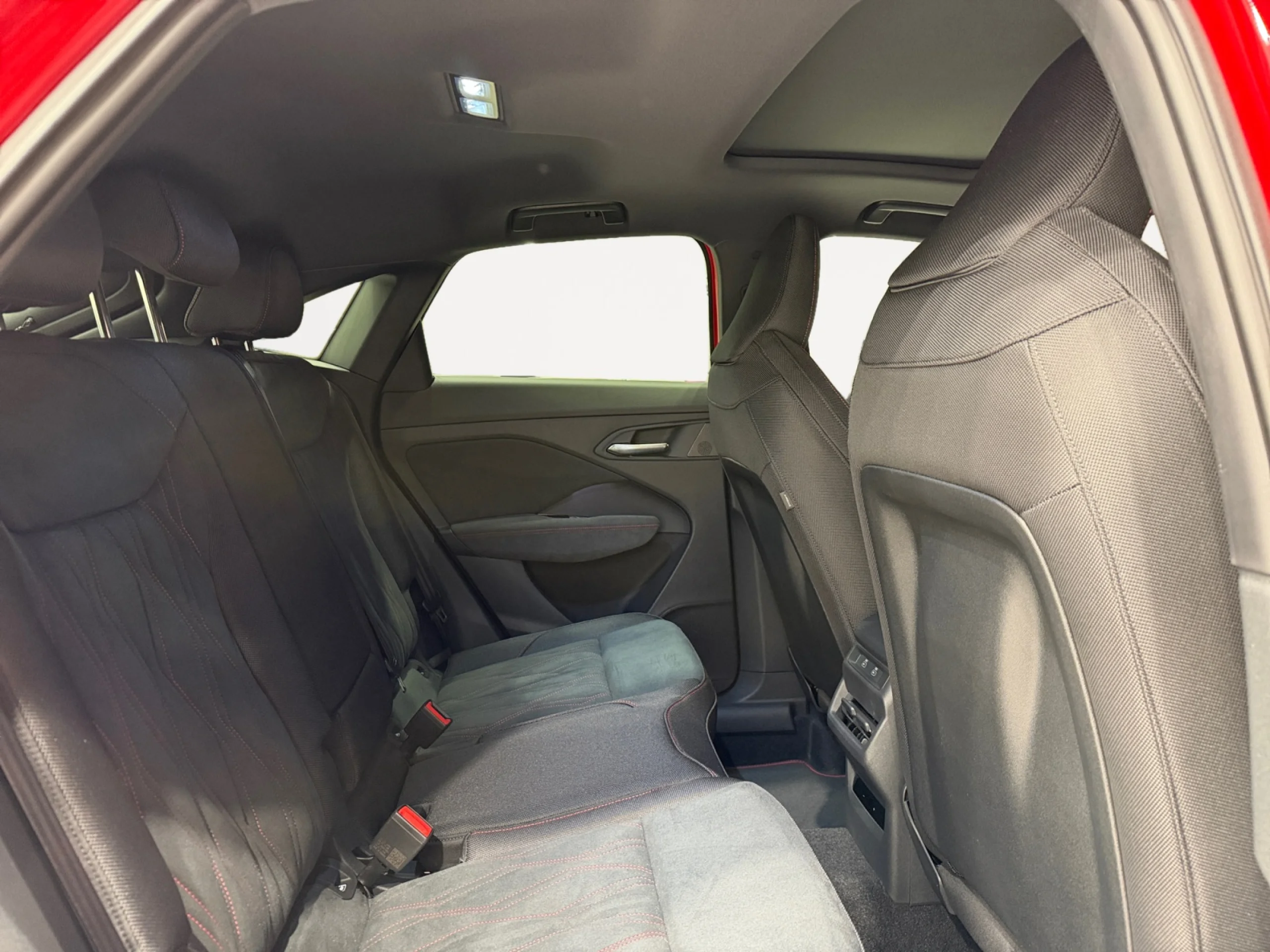 AUDI Q3 SPORTBACK BLACK LINE E HYBRID 200 KW - Foto 6