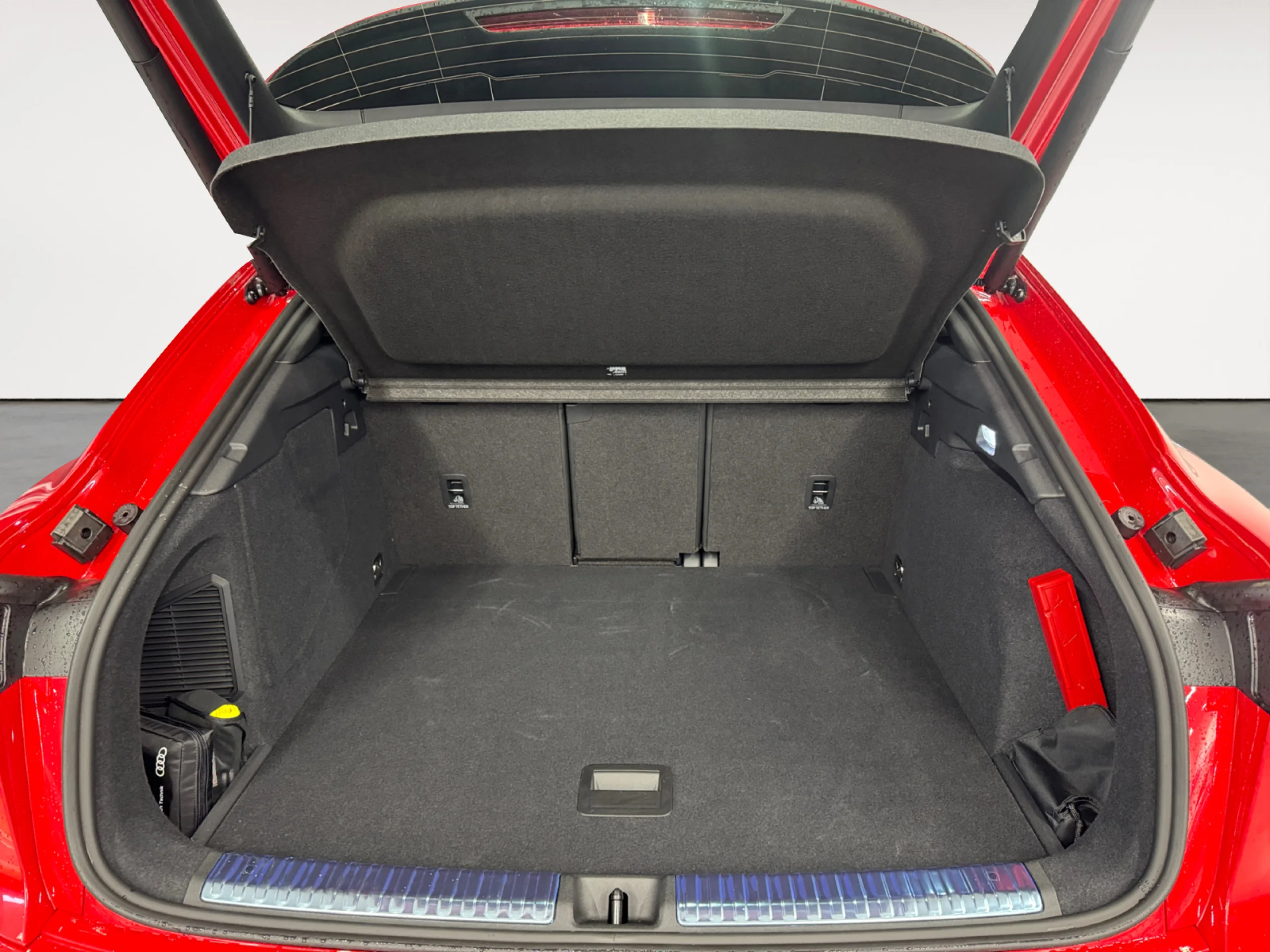 AUDI Q3 SPORTBACK BLACK LINE E HYBRID 200 KW - Foto 7