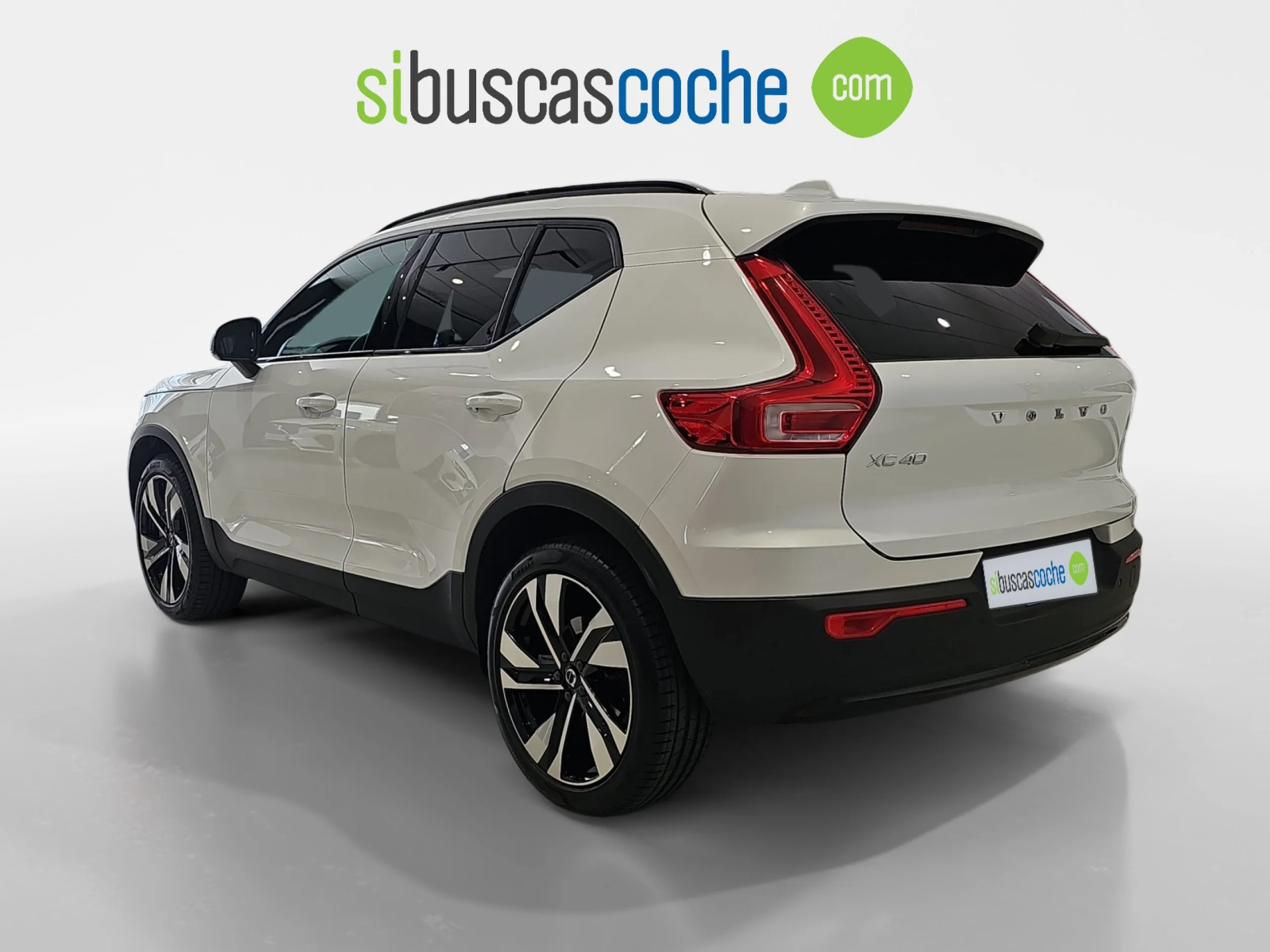 VOLVO XC40 2.0 B3 G PLUS DARK AUTO - Foto 2