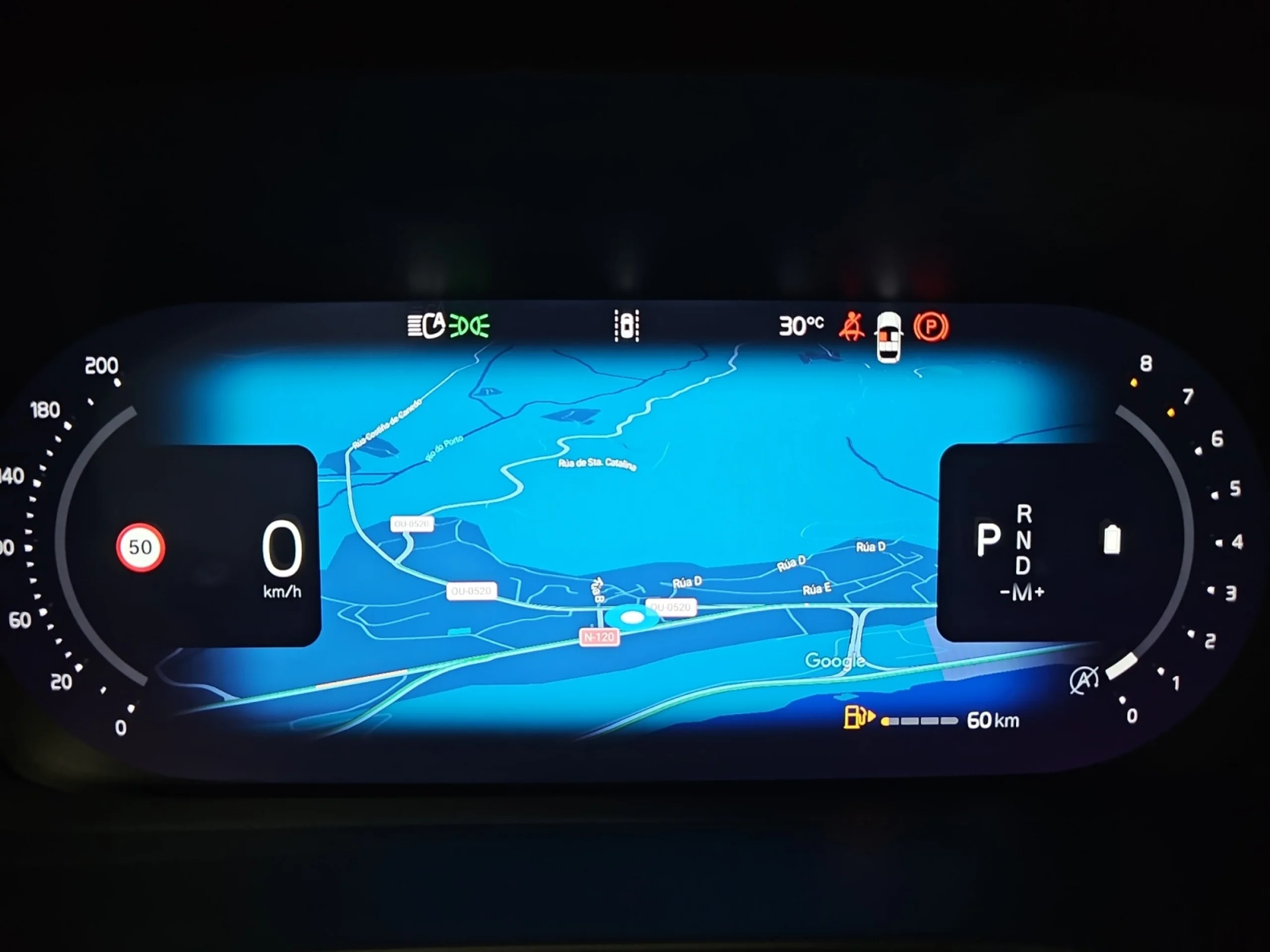 VOLVO XC40 2.0 B3 G PLUS DARK AUTO - Foto 15