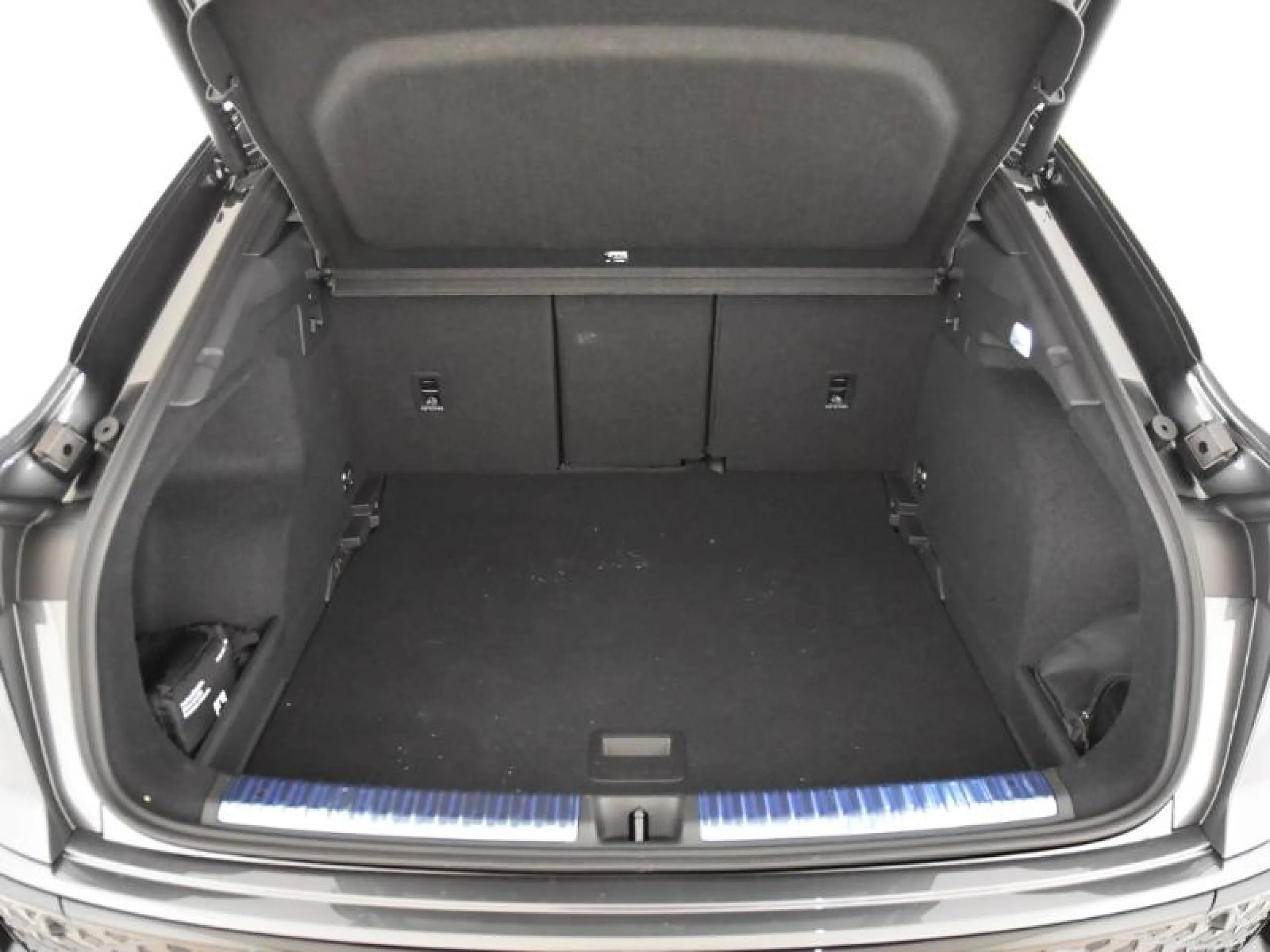 AUDI Q3 Q3 SPORTBACK LAUNCH EDITION TDI  110 KW S TRONIC - Foto 7