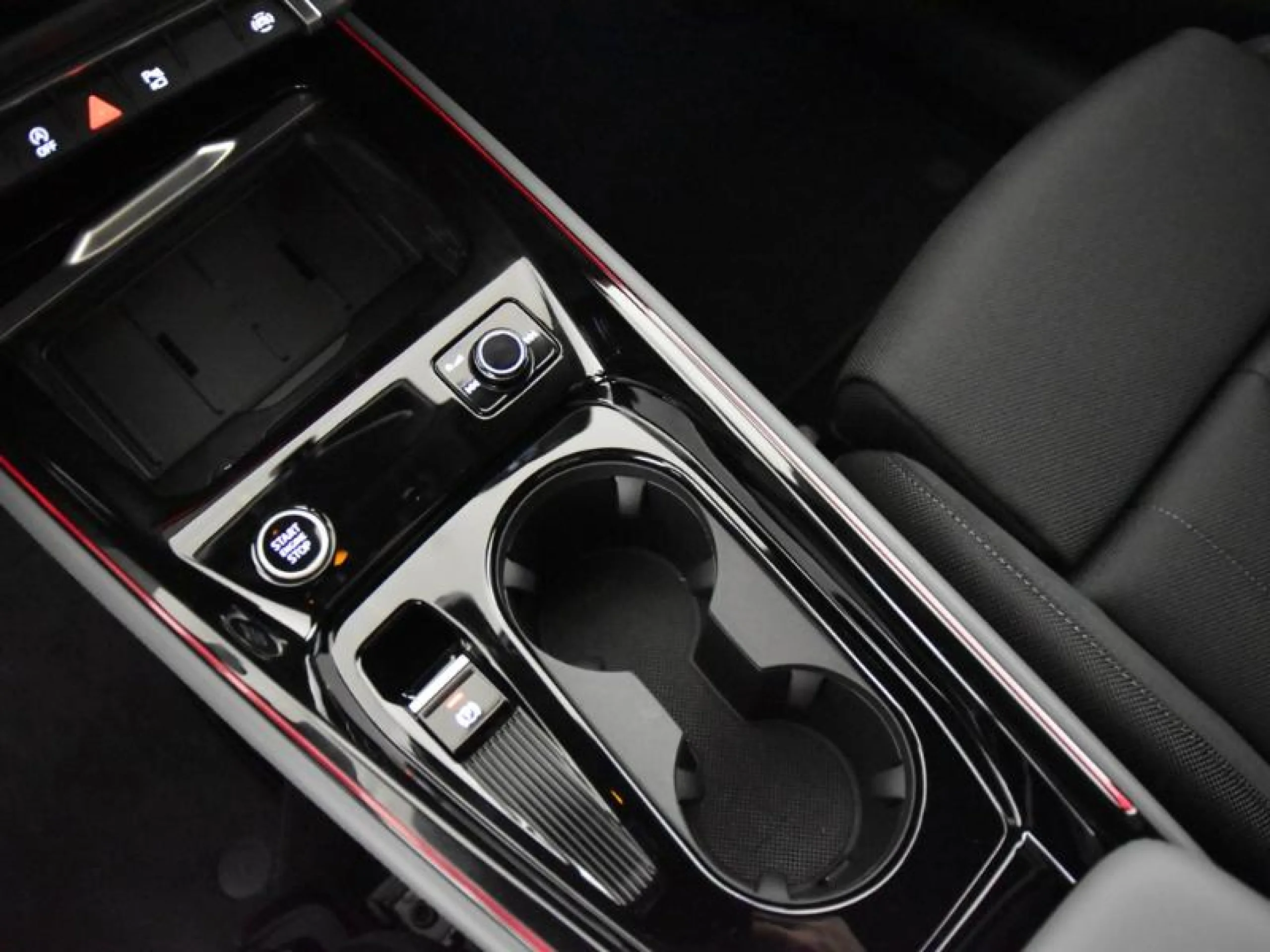 AUDI Q3 Q3 SPORTBACK LAUNCH EDITION TDI  110 KW S TRONIC - Foto 11